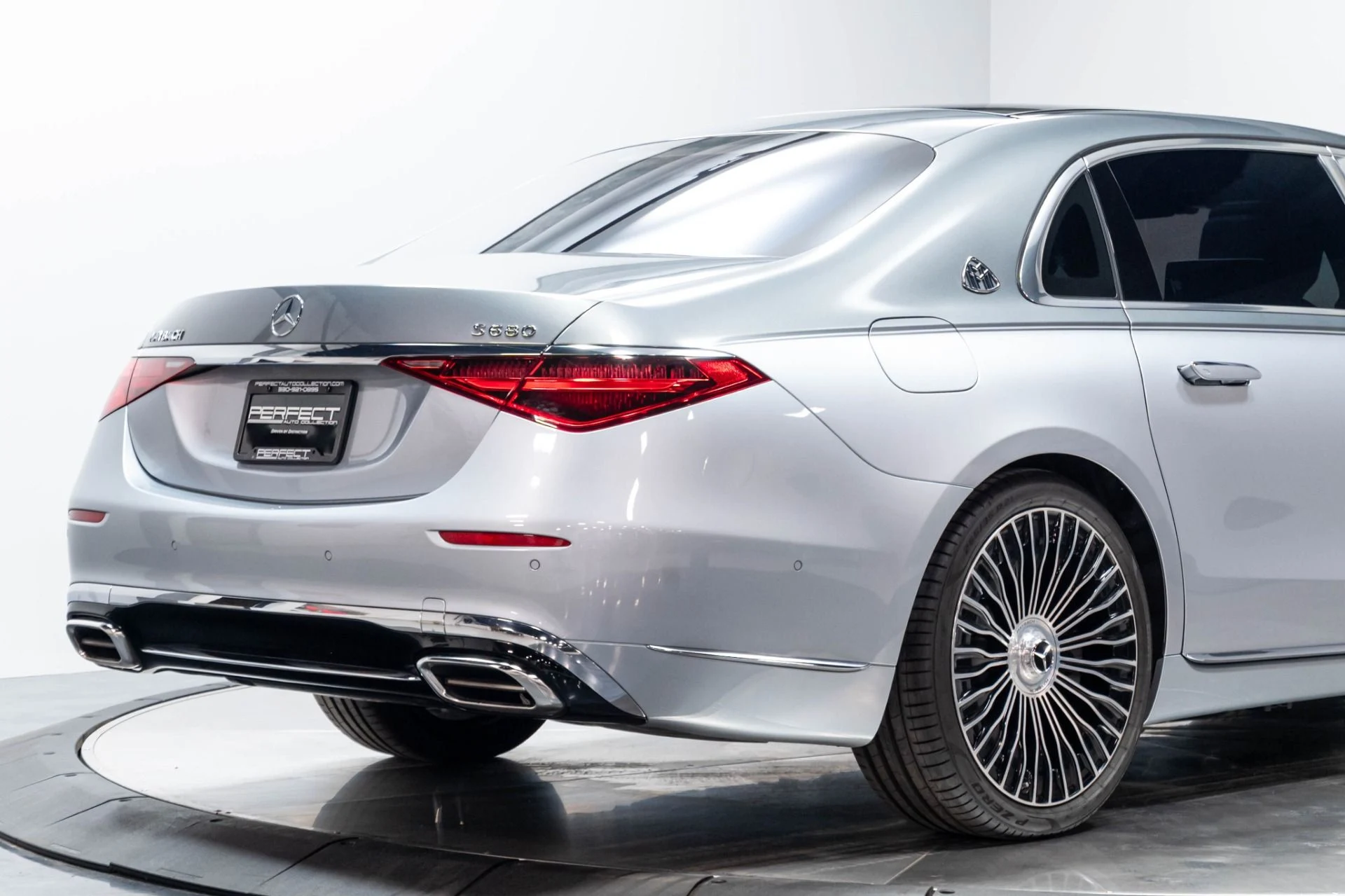 mph013_3741910462_Used_2024_Mercedes_Benz_S_Class_Maybach_S_680_4_MATIC_1777501614_c1a4e30aa5