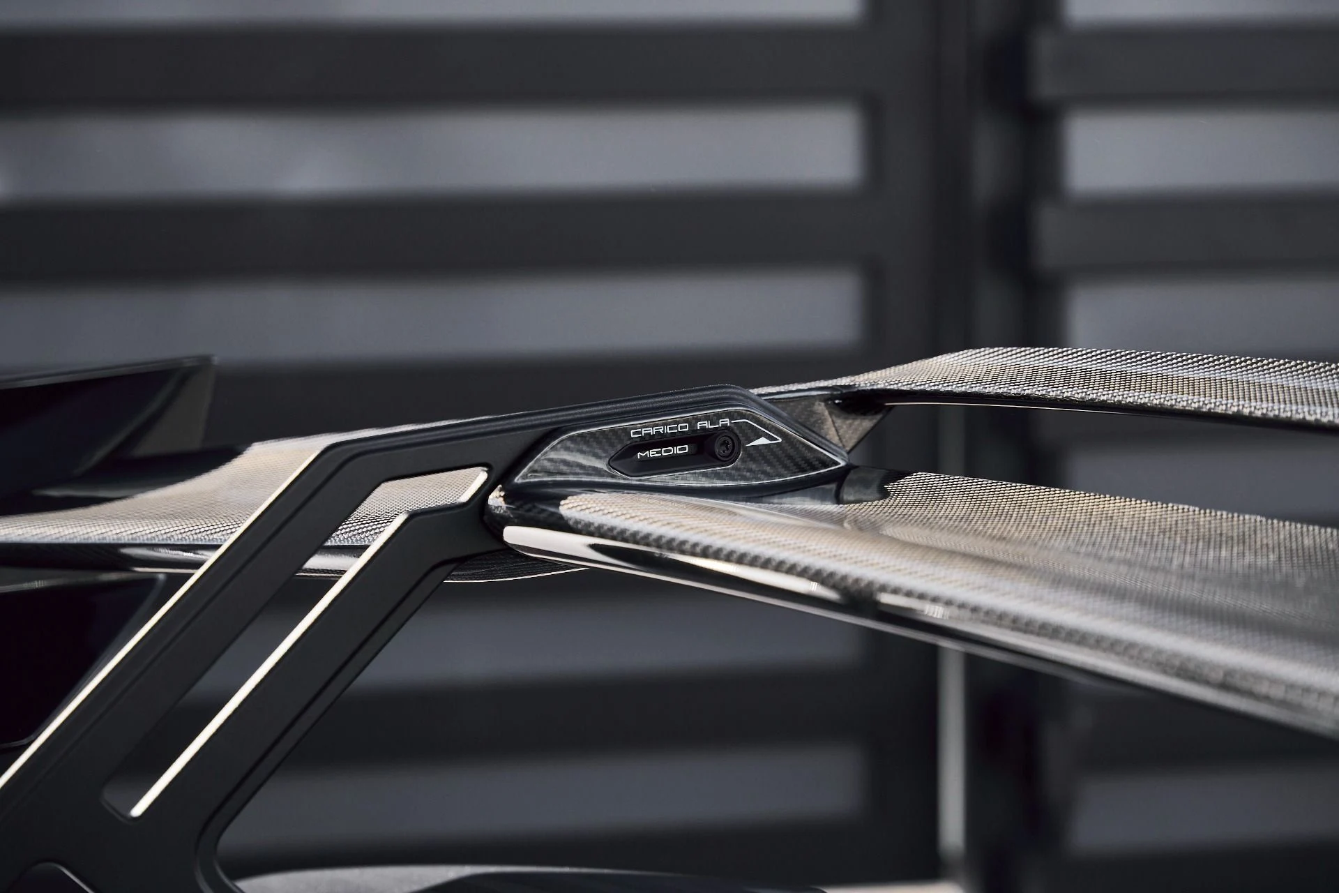 mph013_3743991626_Used_2023_Lamborghini_Huracan_STO_Base_1771381269_483b1e962e