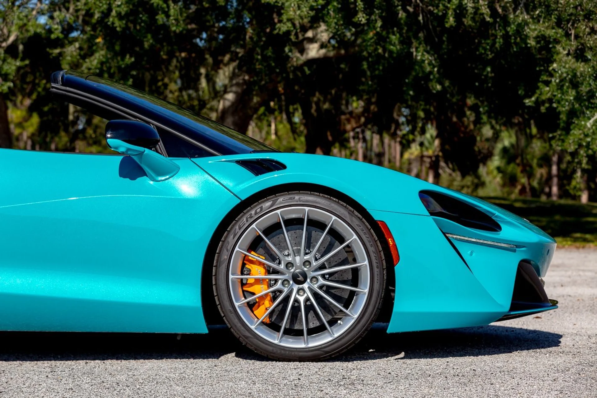 mph013_3744796854_New_2025_Mc_Laren_Artura_Spider_Performance_ced798e9ac