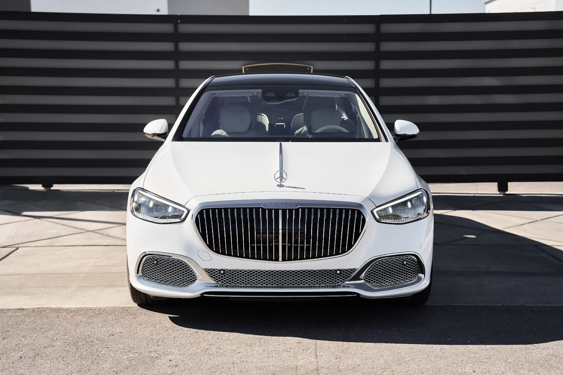 mph013_3746467085_Used_2025_Mercedes_Benz_S_Class_Maybach_S_680_1761611063_0e6523e4b3