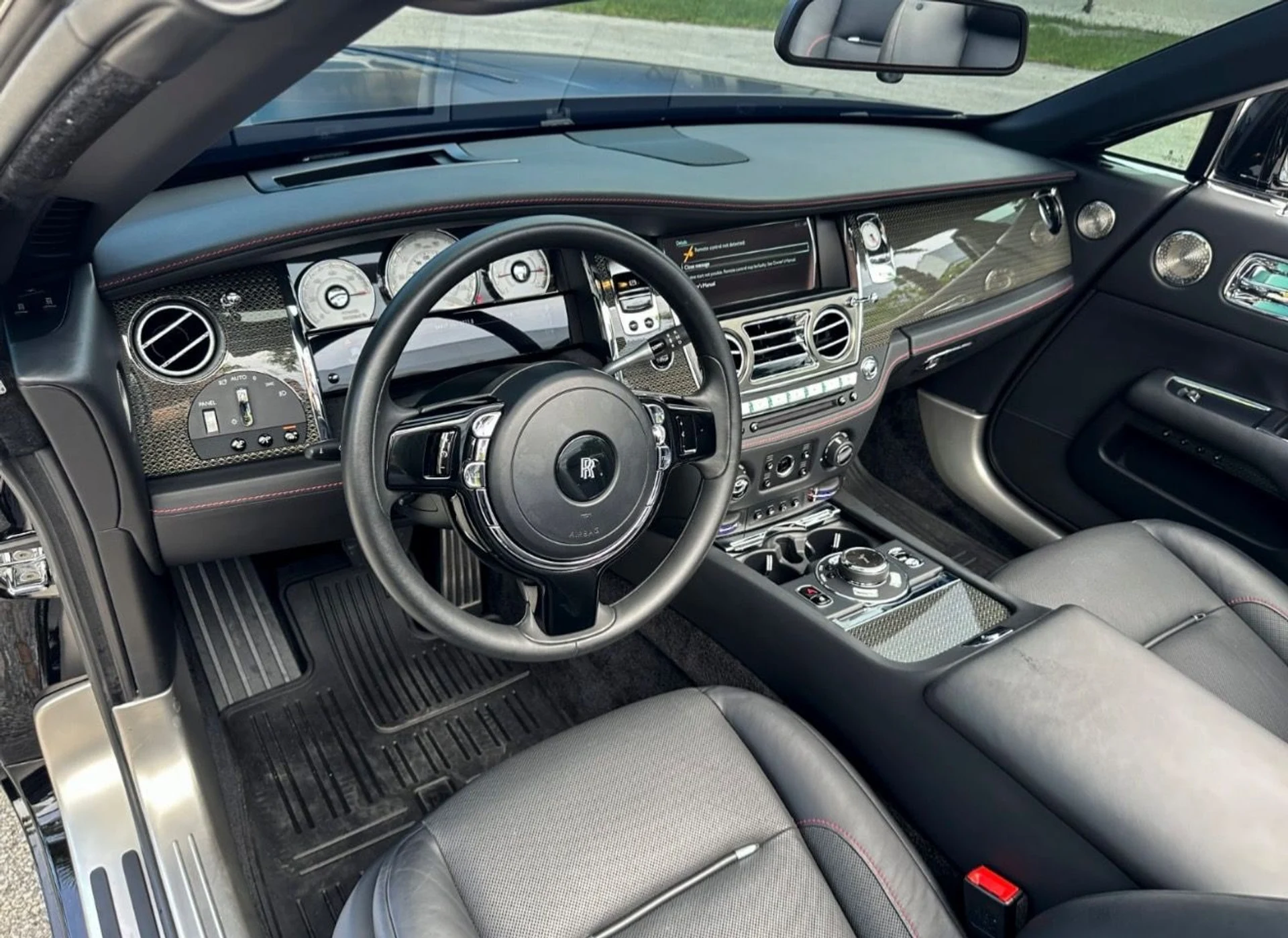 mph013_3746527354_Used_2020_Rolls_Royce_Dawn_Black_Badge_1765830391_ed8d36dd52