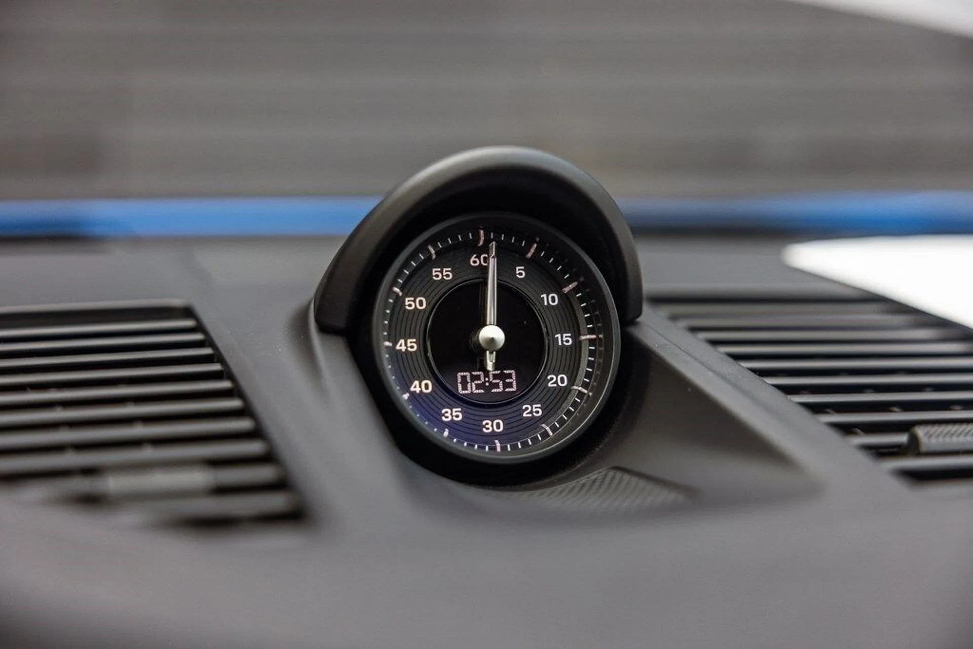 mph013_3752610774_56afc19841629febcc7fabe049524126x_fe44db0d10