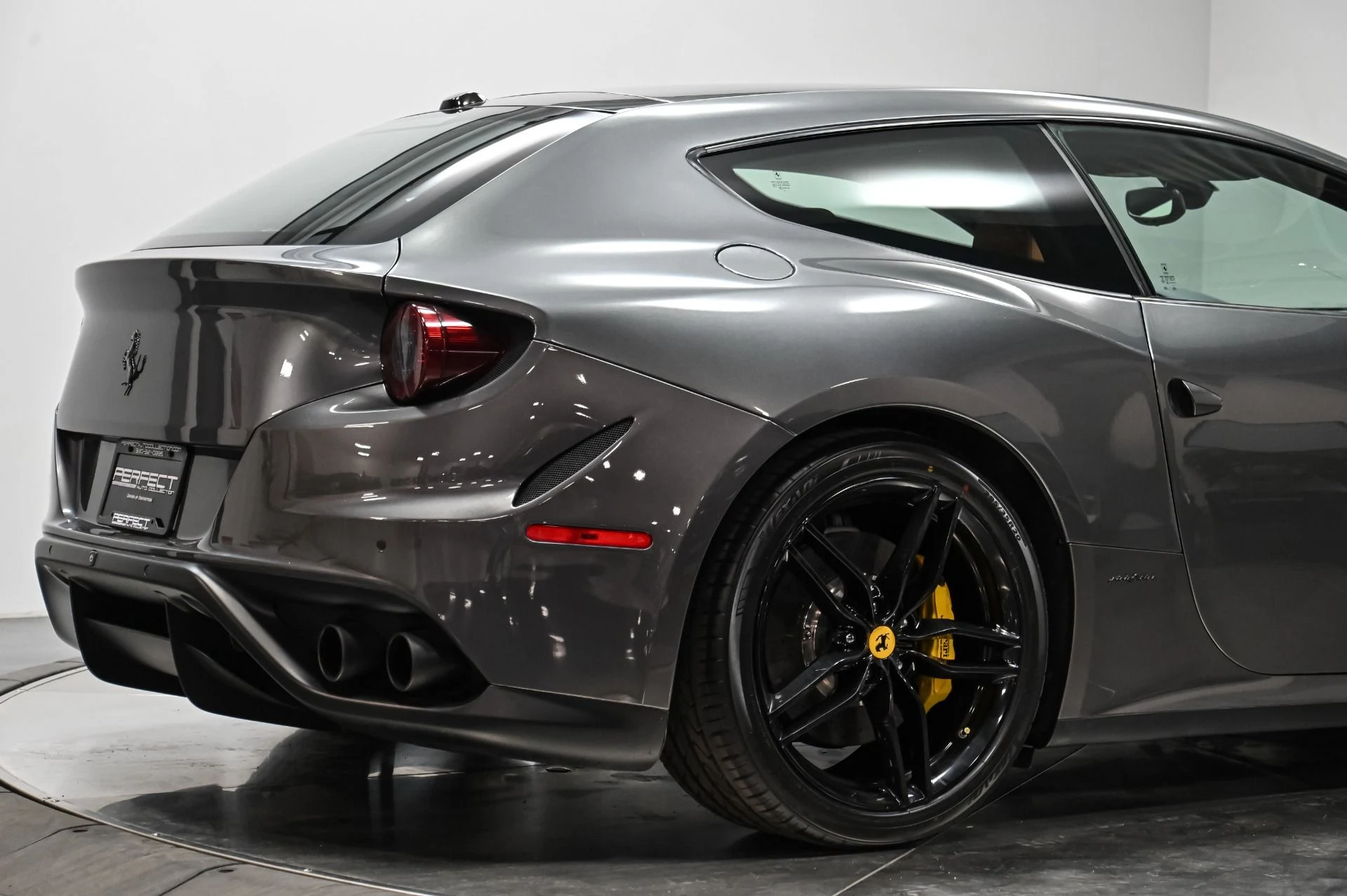 mph013_375524578_Used_2014_Ferrari_FF_1758753683_89d23addd3