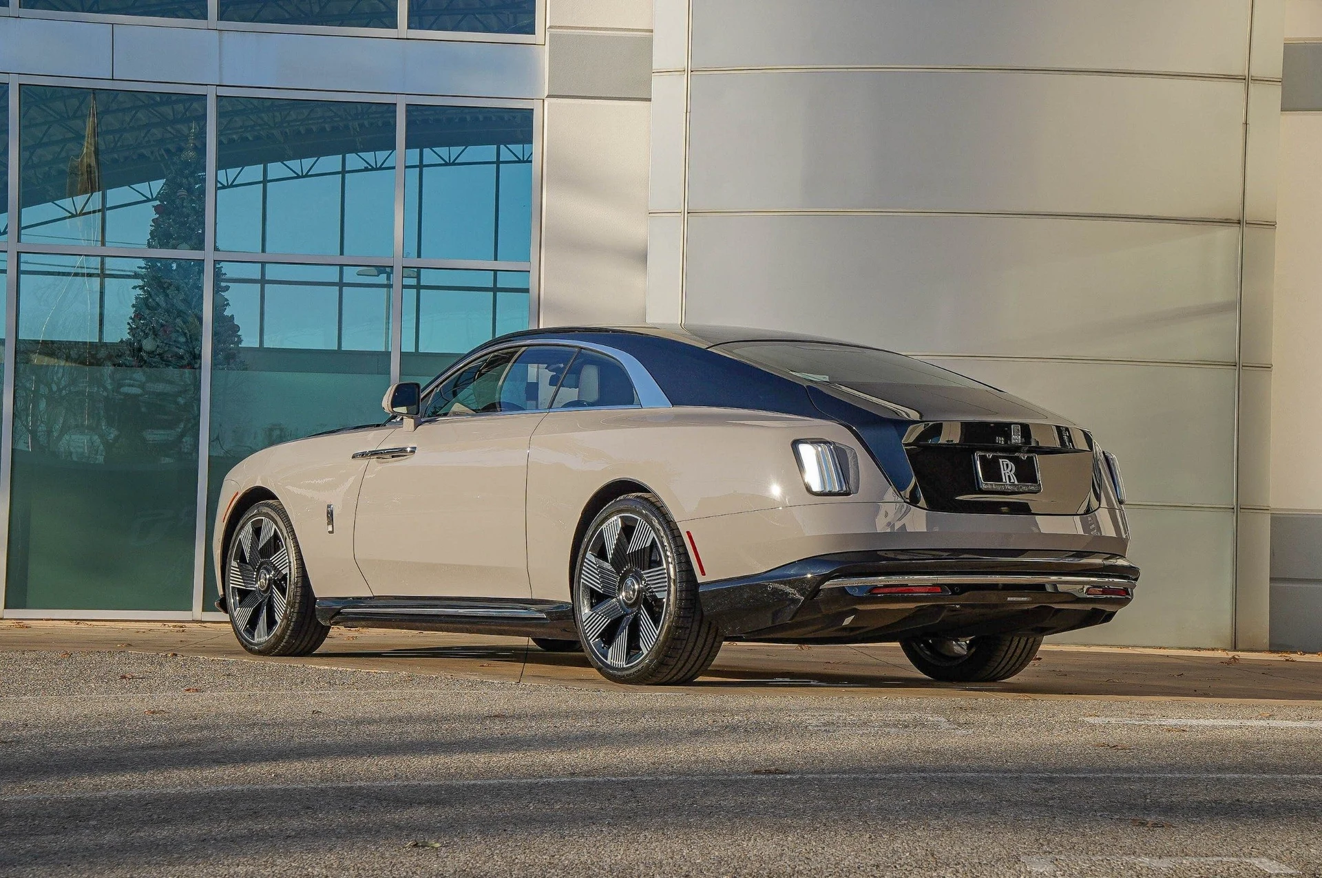 mph013_3766813074_Hi_Tech_Luxury_Imports_LLC_SCATK_2_C07_TU_234137_image_13_3a8032ad24