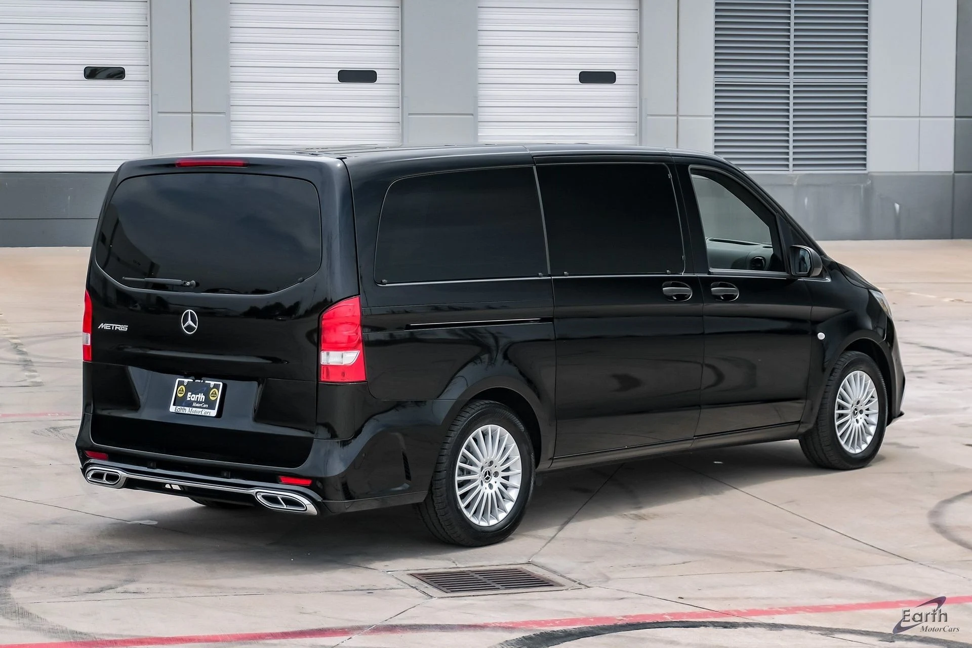 mph013_3772636597_4fd2b4985defbb14793fcca8a0402d41x_39505f3c75