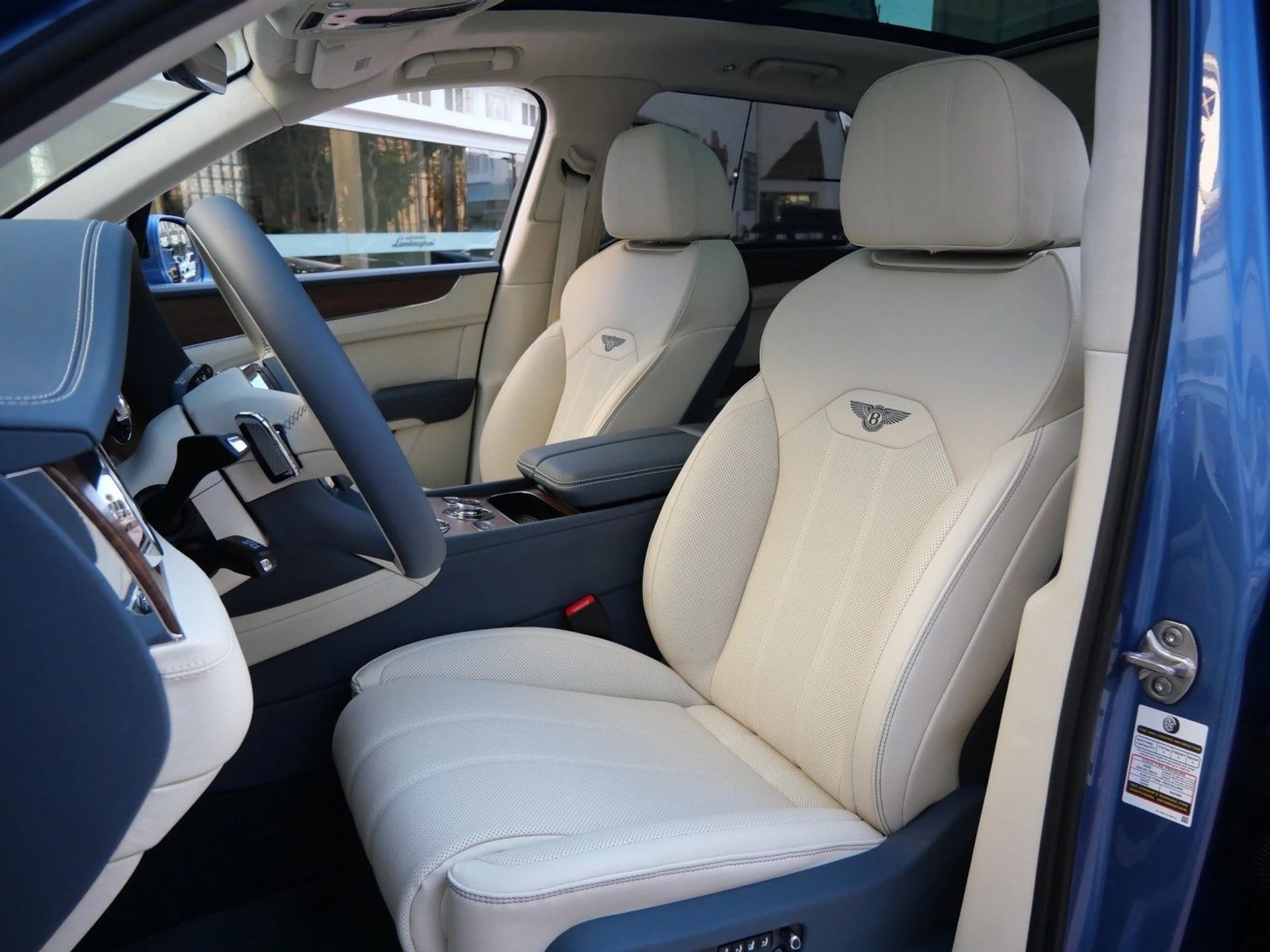 mph013_3784788009_6005c5d9c786a4097609acad9d3b237ax_70d4acf326