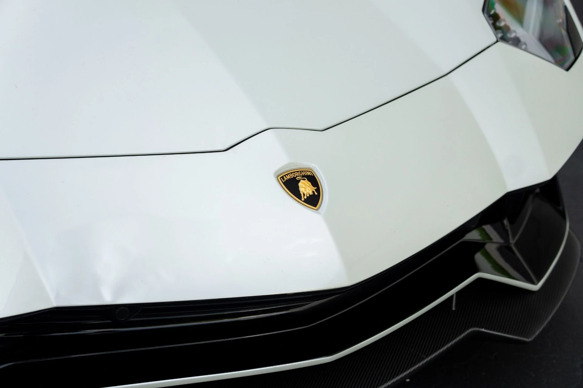 mph013_3789644960_Used_2022_Lamborghini_Aventador_LP_780_4_Ultimae_1758834809_e5913fc3cf