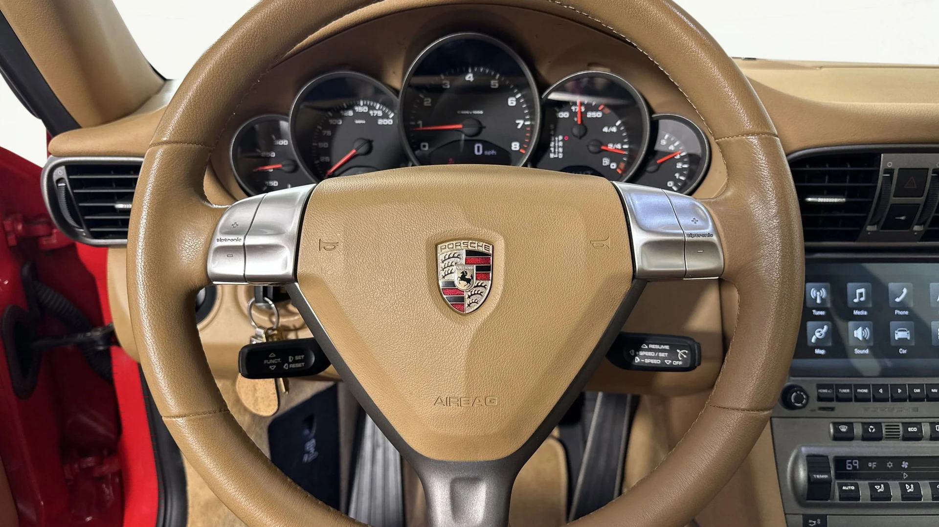 mph013_3791274230_content_homenetiol_com_2000017_2275072_0x0_5f4ce0aa97674069b889ed5c1d715cdf_9270ecc511