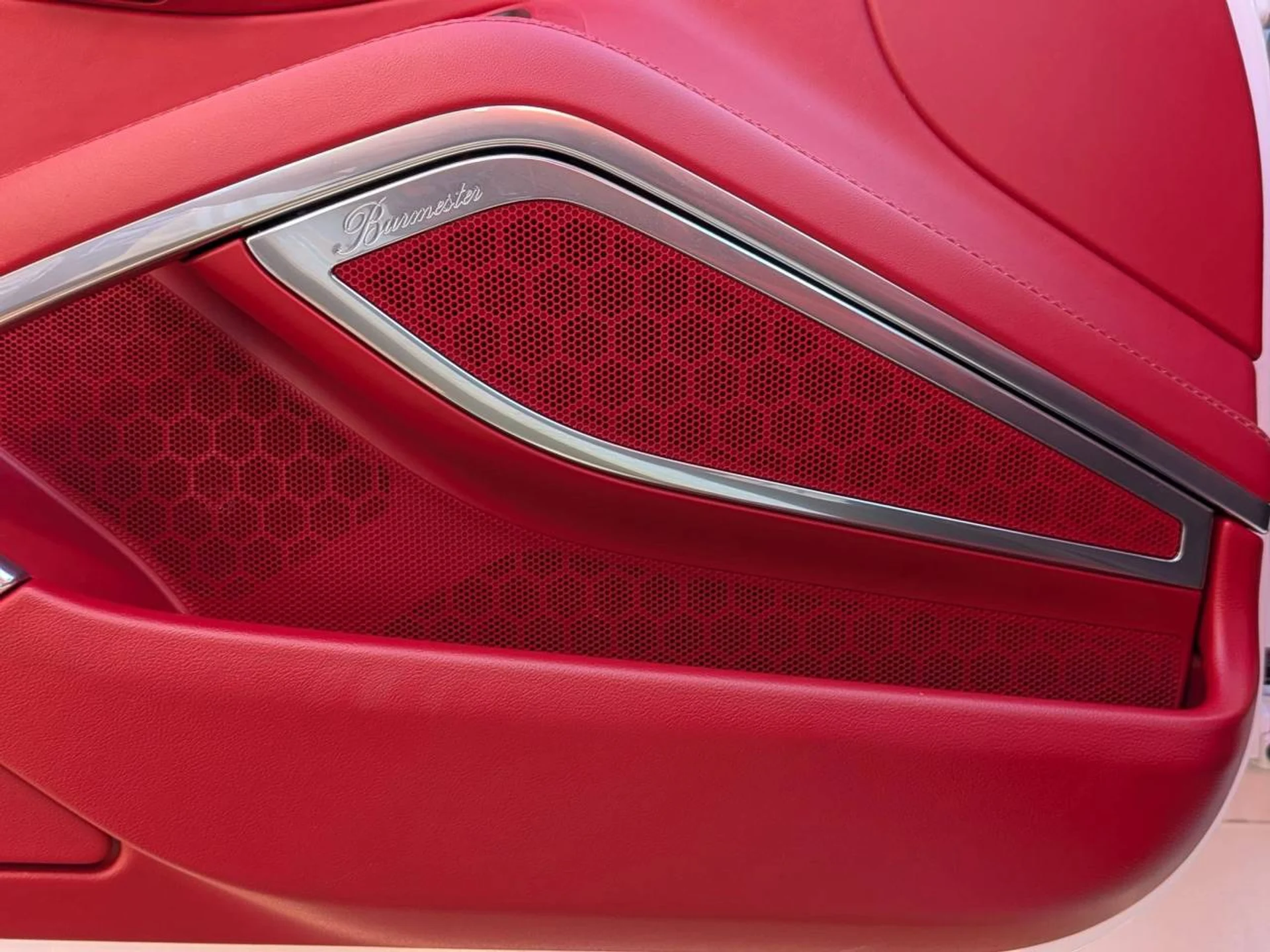 mph013_3793632965_0a7352b8056abd9aa76a35f993f3ca6e_8efcbd30e1