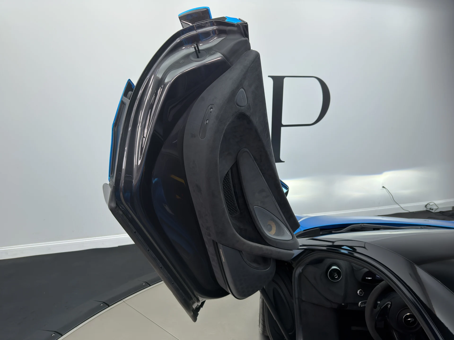 mph013_3803429331_RPA_3855_interior_001_cbb5c197f4