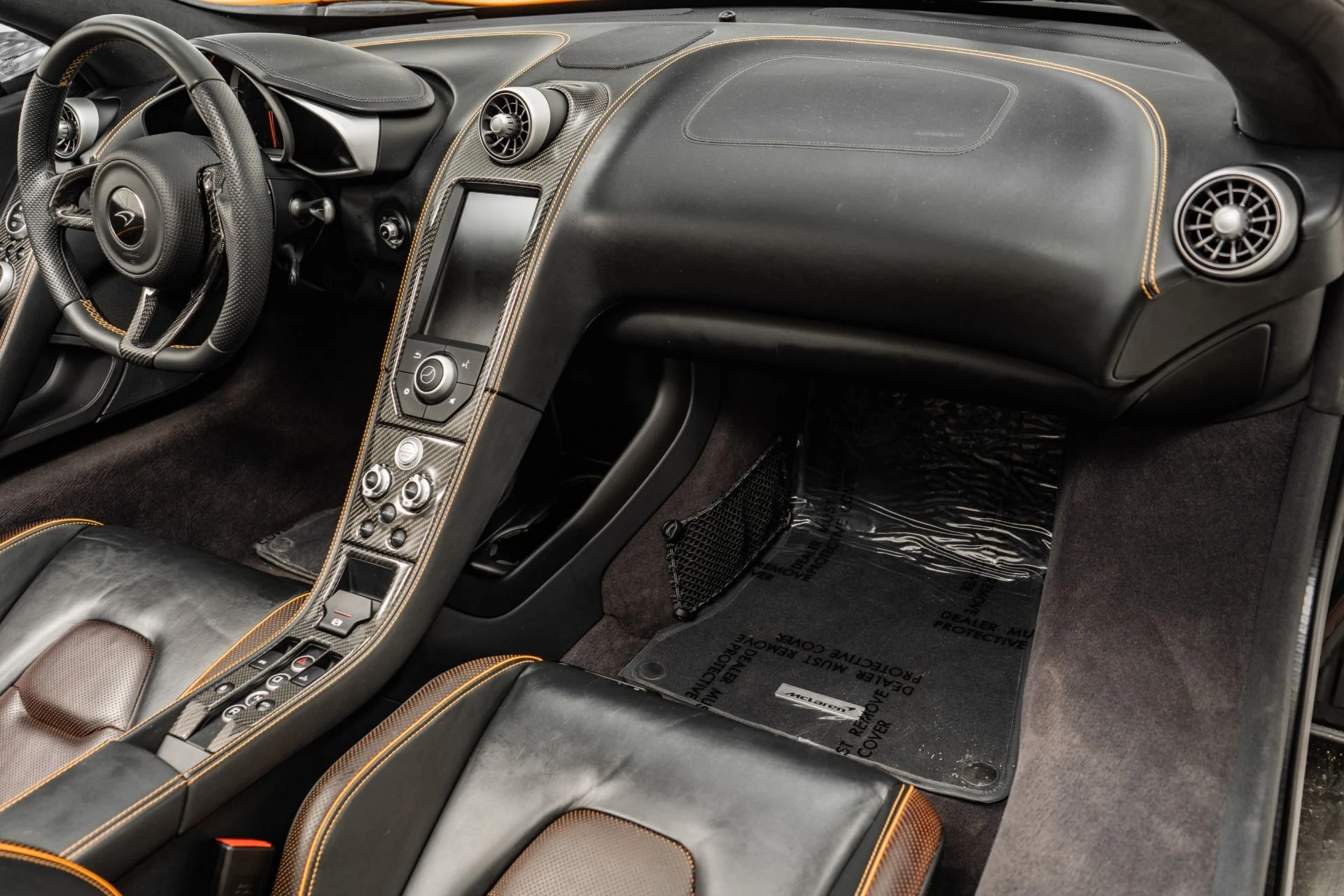 mph013_3805468416_Used_2015_Mc_Laren_650_S_Spider_Interior_and_Exterior_Carbon_Packs_Suspension_Lifter_1778269559_b4d3181752