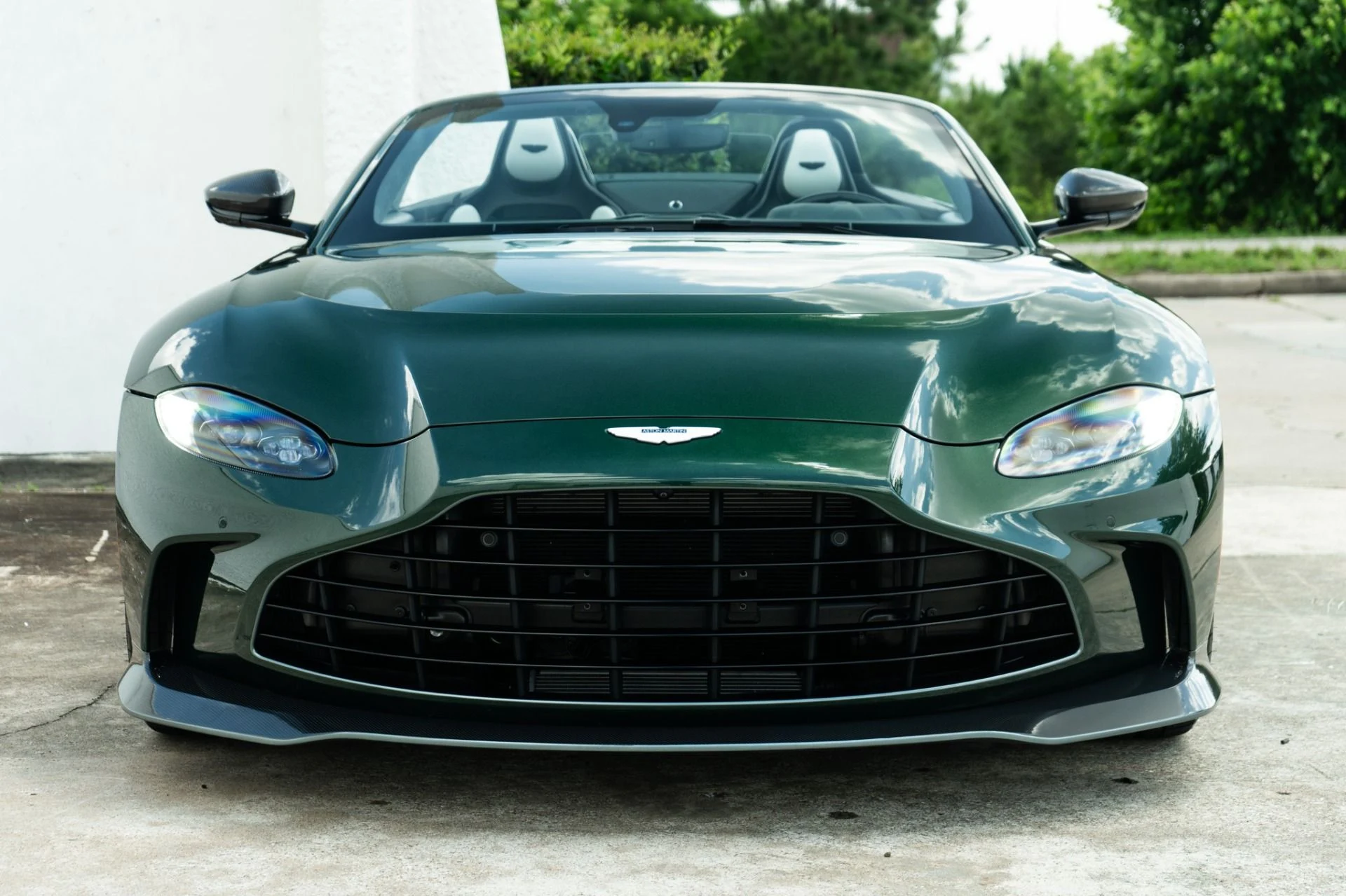 mph013_3811830361_Used_2023_Aston_Martin_Vantage_V12_1778619446_c72f58ff91