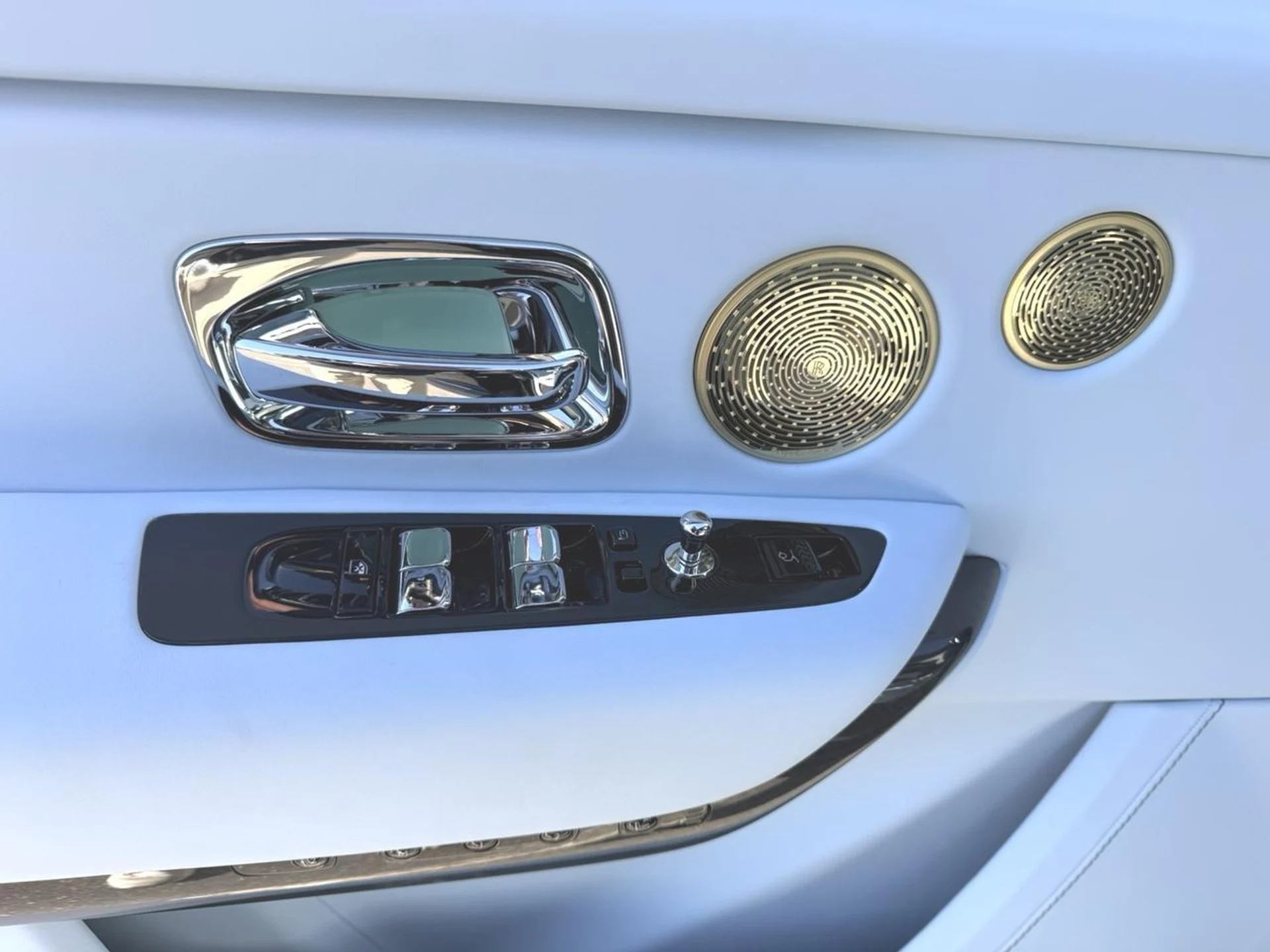 mph013_3813145642_411cb1665f83eac4ae6b857645893c5a_eb2328b670