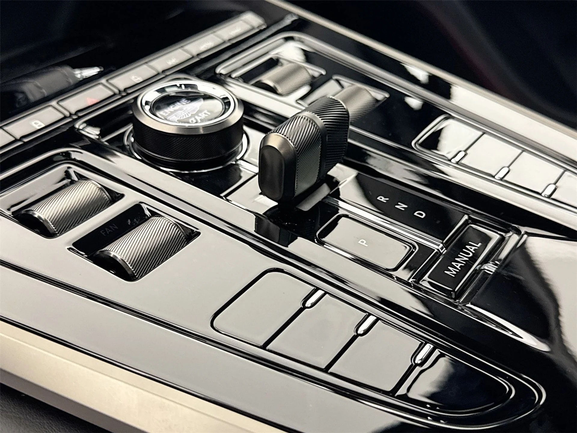 mph013_3816068008_7ef6274fcc7c82a467d12f5e6b73f068x_566c609952