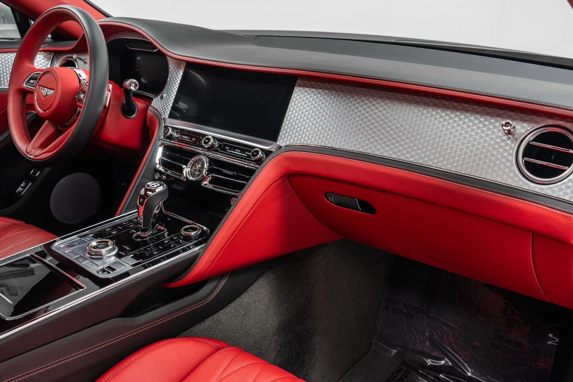 mph013_3819494366_Used_2022_Bentley_Flying_Spur_V8_Great_Colors_Engine_Turned_Veneers_Mulliner_Package_1773426233_d5579ea419