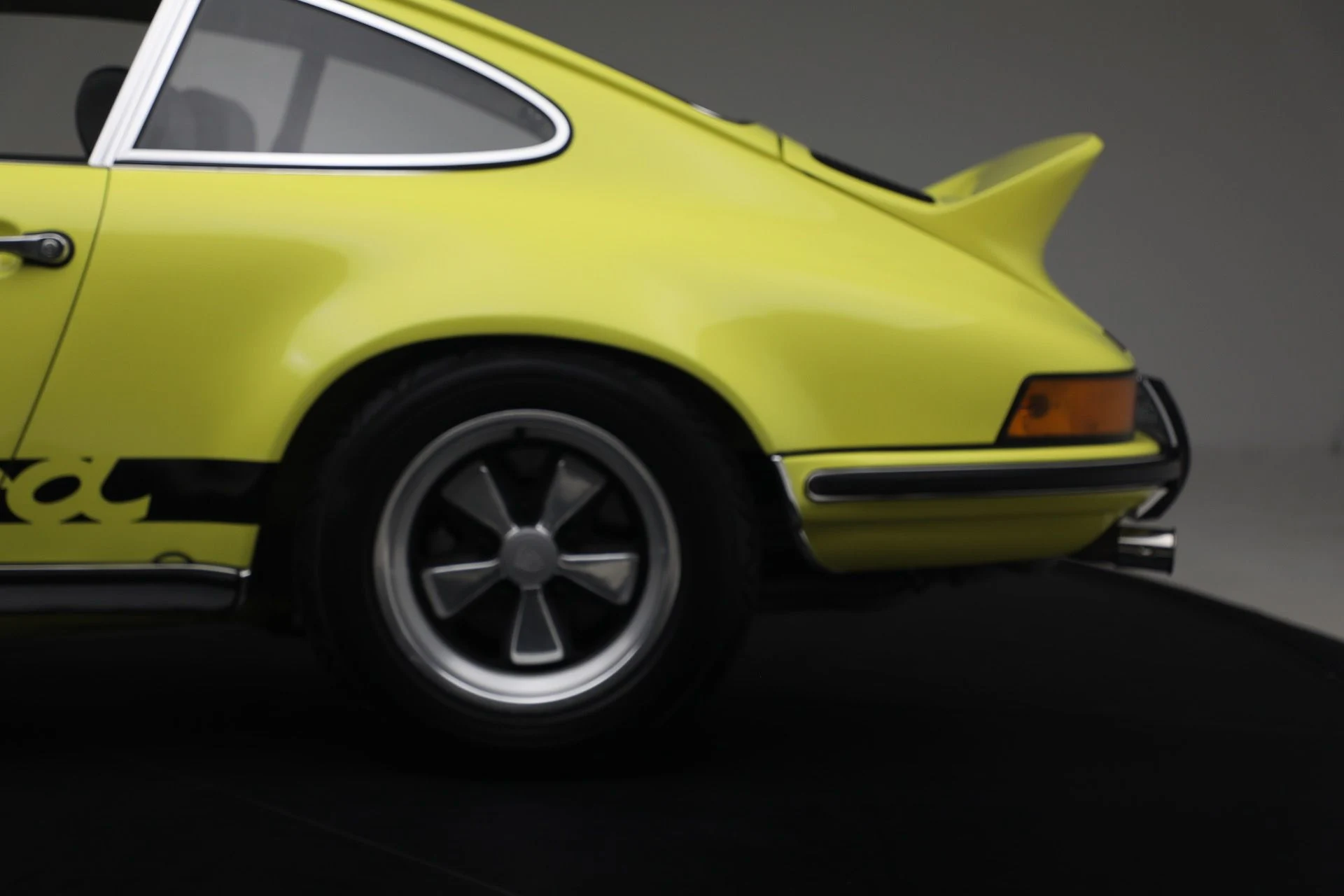 mph013_3822481873_Used_1973_Porsche_911_Carrera_RS_M472_1788297854_86a564393a