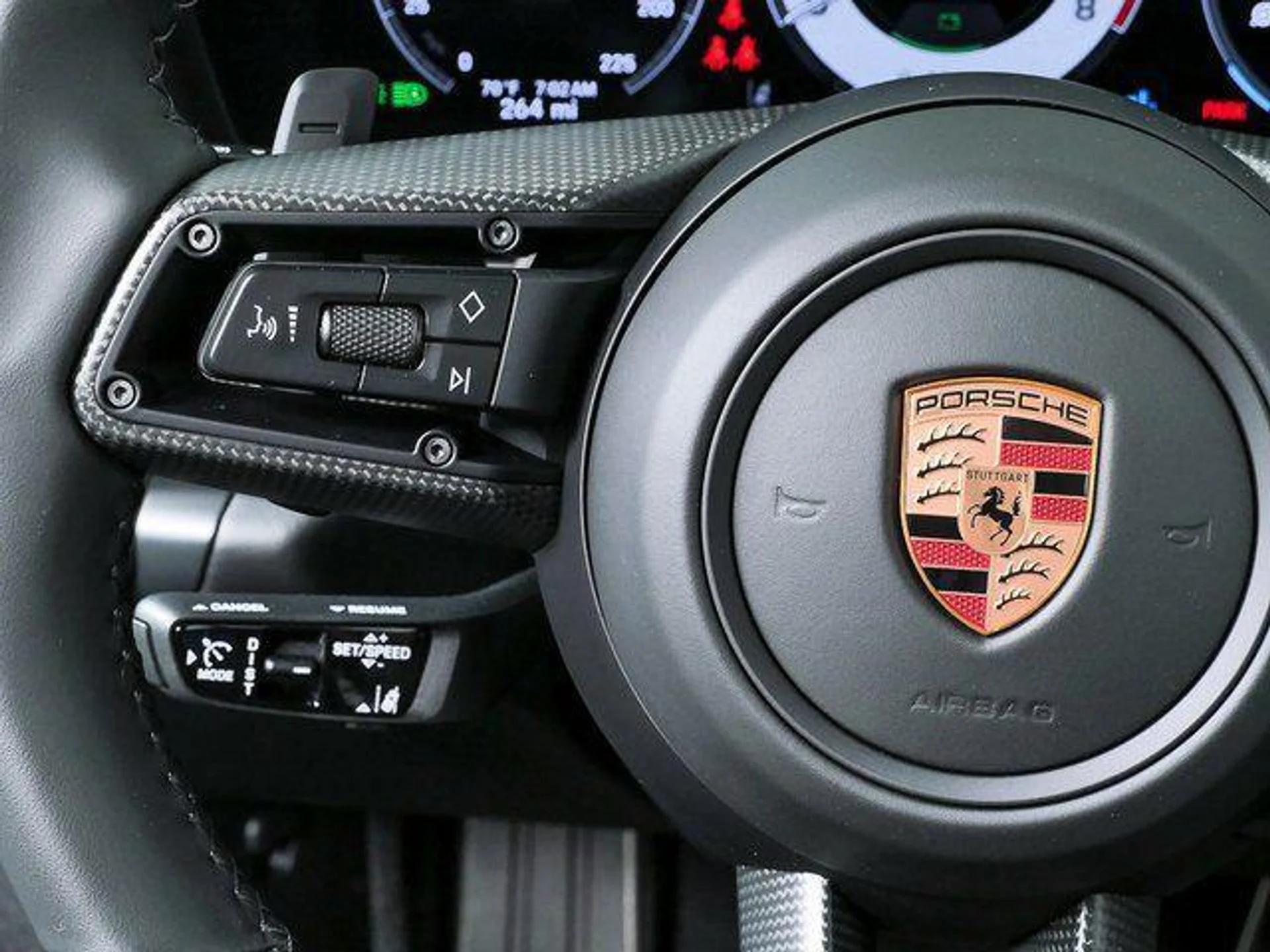 mph013_3831432245_4_H1_H3_On6_Ksy_We2_T_Uk_Sfwe_Yld_CCM_13157da9f4