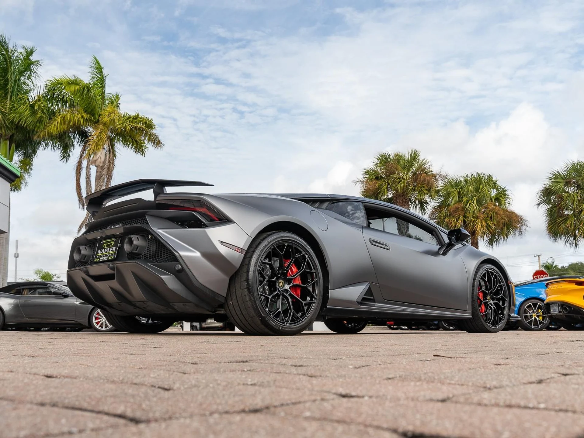 mph013_3839544885_Used_2024_Lamborghini_Huracan_Tecnica_1766091970_73604380ee