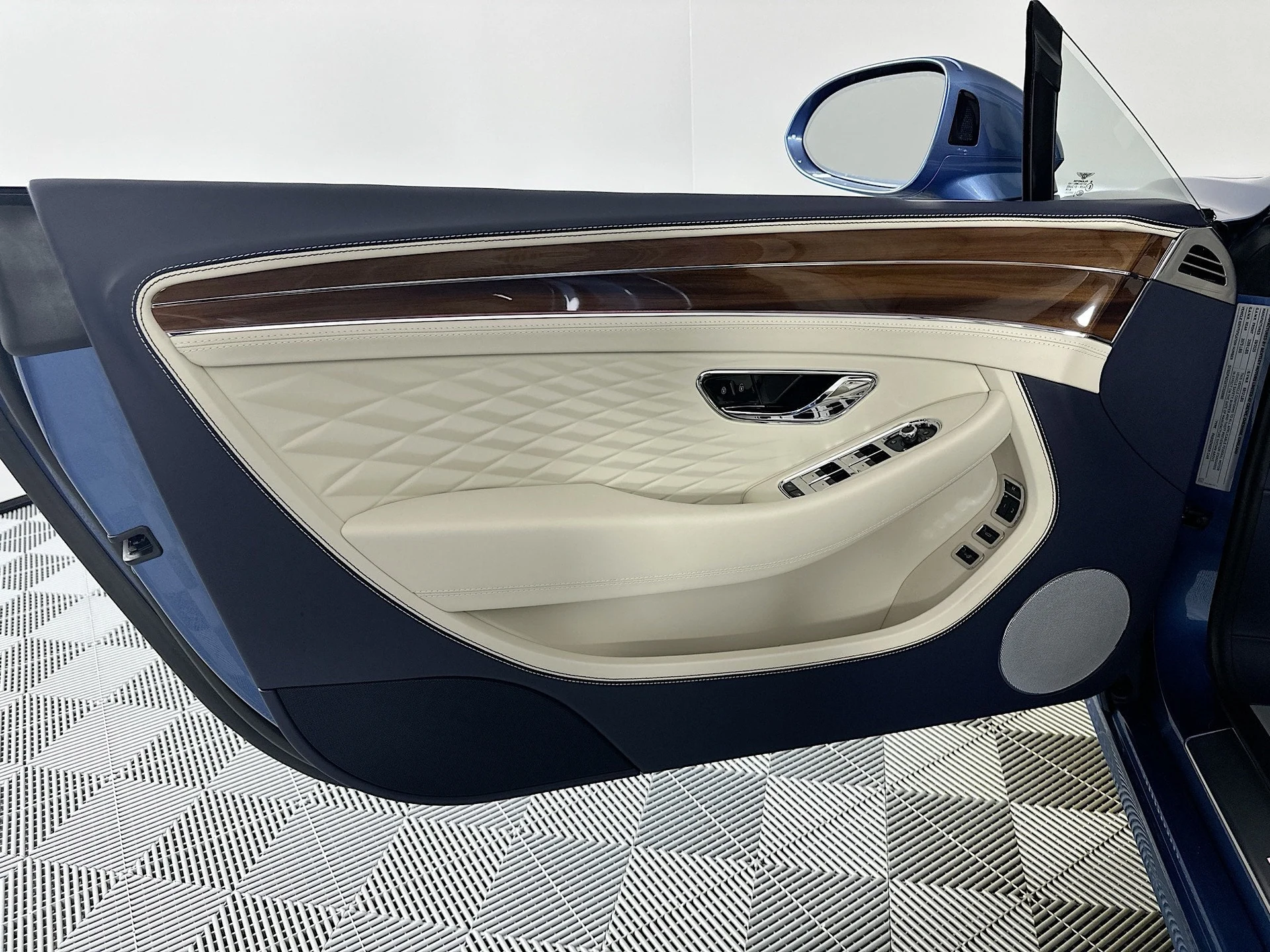 mph013_38411101_14_e1455b6683