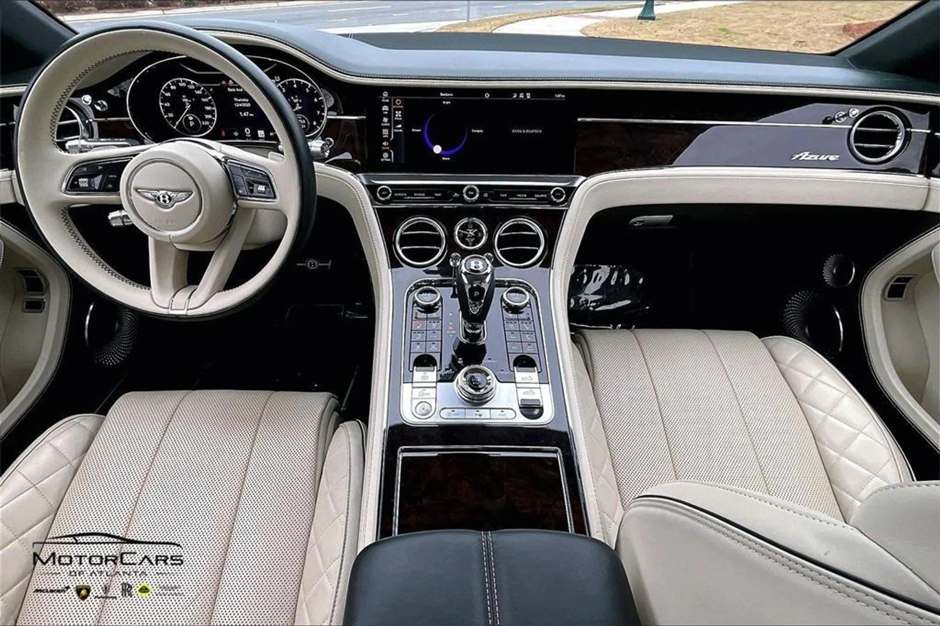 mph013_384137944_z0_Q_Nxz_Kcwp_YPFR_Is_SZ_Nly_Vijx44_49b6f875a3