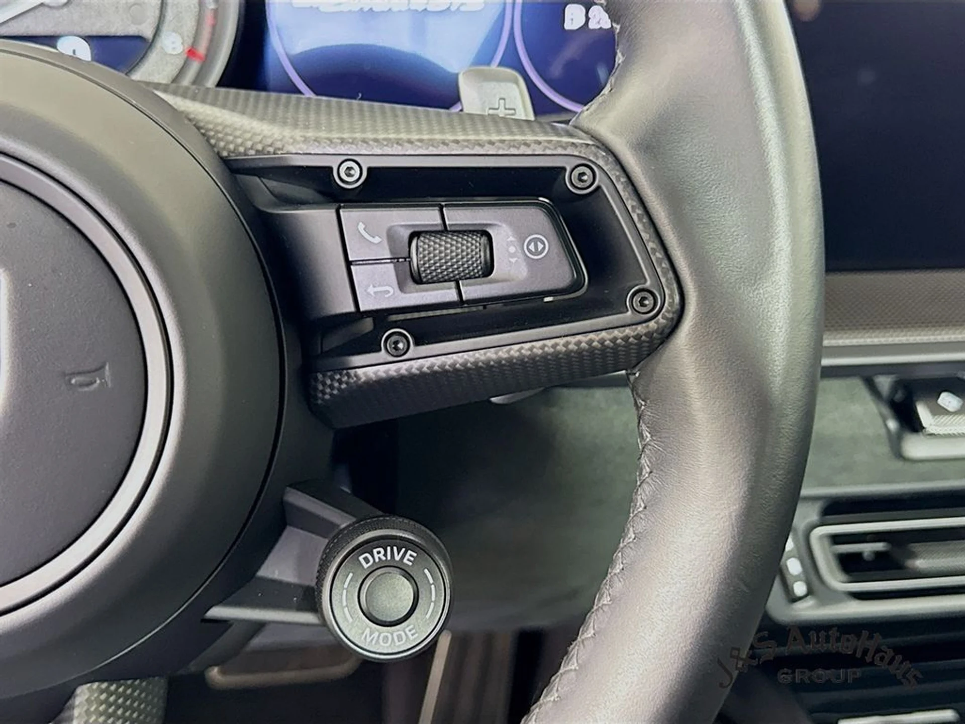 mph013_3854076015_7jm1g5mhebl8akxxicxcg9hbzjuw_56e32ab0b0