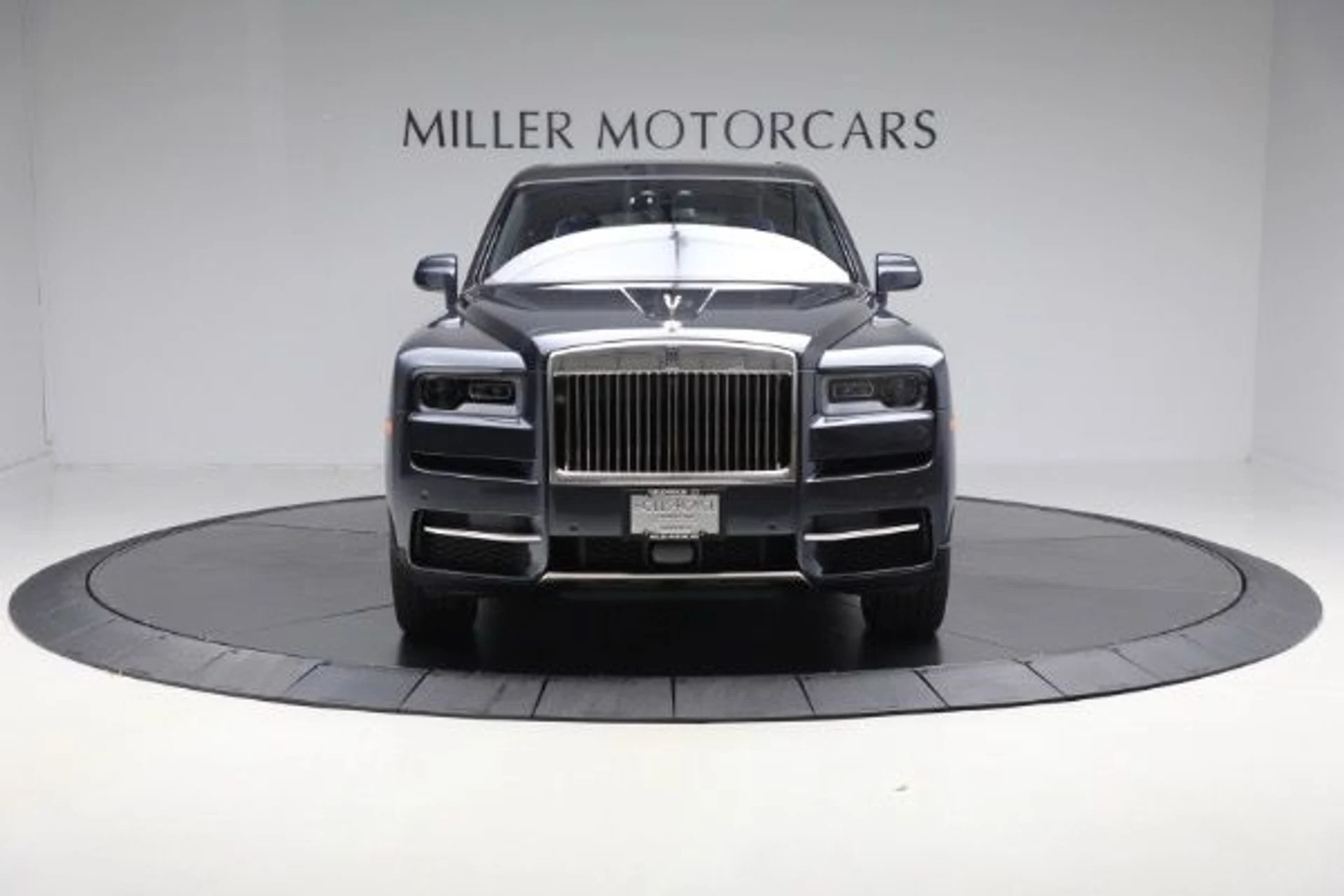 mph013_3859480597_Used_2022_Rolls_Royce_Cullinan_1d196213e4