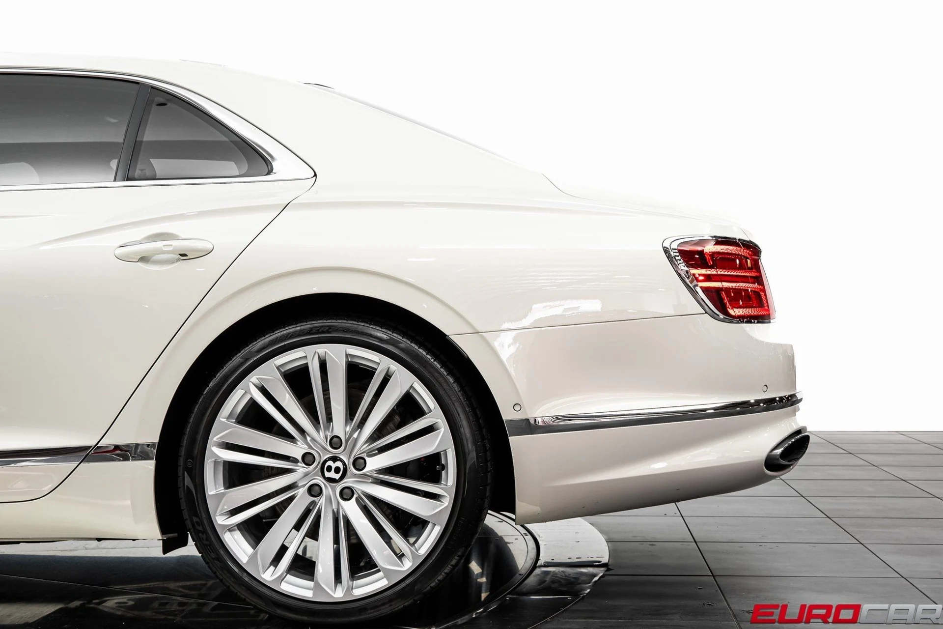 mph013_3864362511_image_14_a08326131e