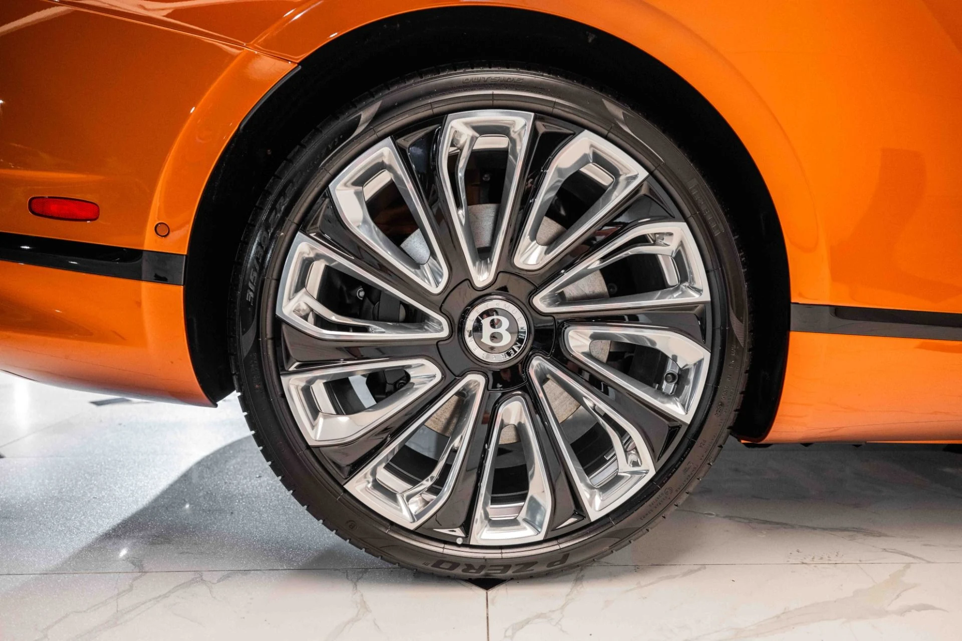 mph013_3864965096_Used_2024_Bentley_Continental_GTC_Mulliner_W12_1720134236_787bcffc77