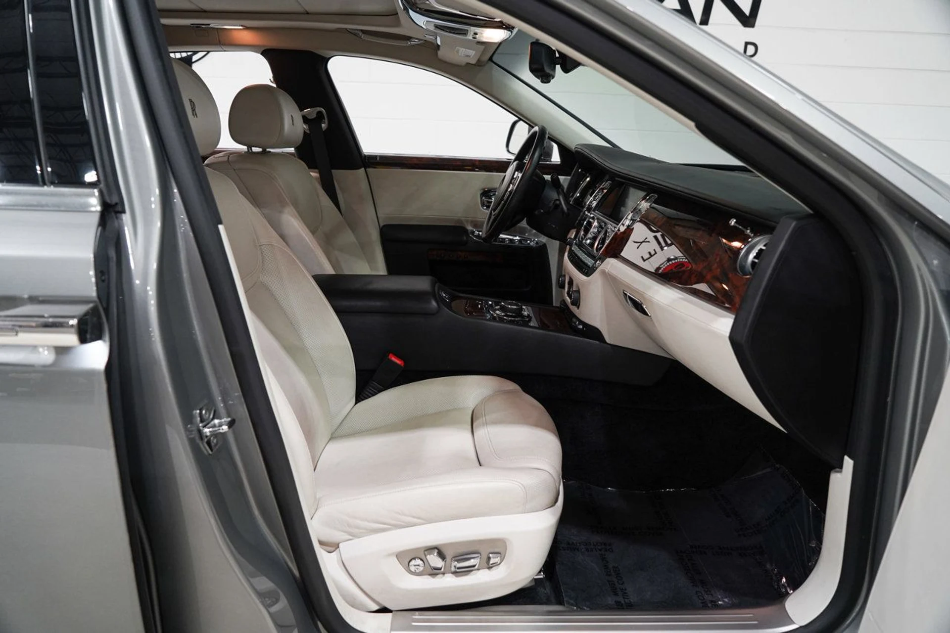 mph013_38653559_17bfdd6a5ce44507bbaba3b4d8457a45_976b45649d