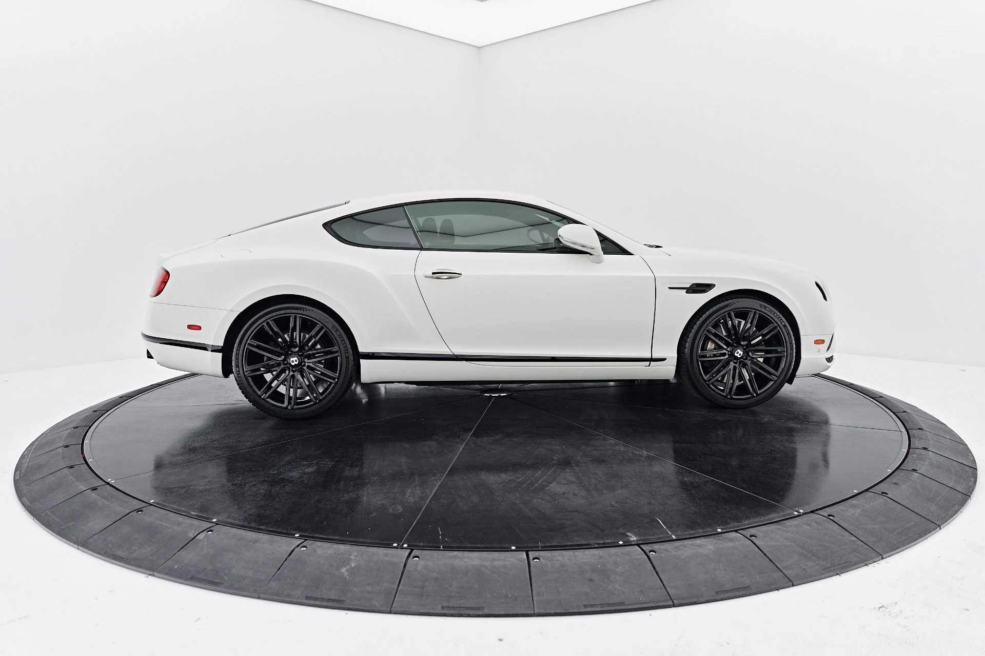 mph013_386766871_Used_2017_Bentley_Continental_GT_V8_1790208307_843c84dd15