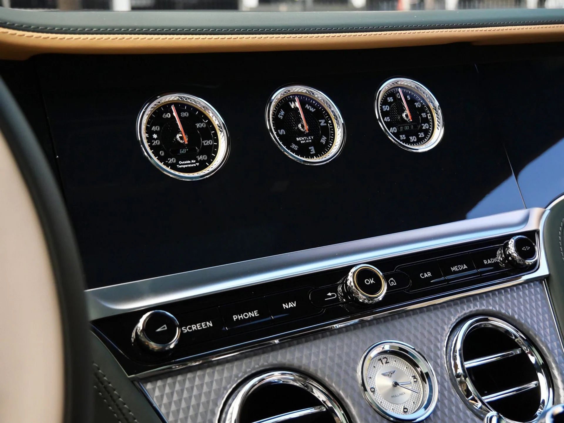 mph013_3873512048_95f467ae2605eab69f1ff85e8302c740x_6fe970f7f3