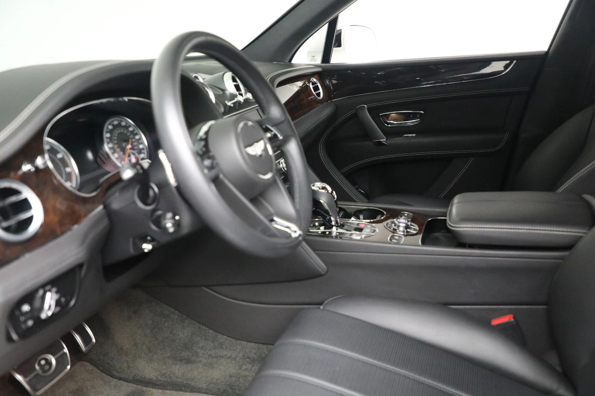 mph013_387620492_Used_2018_Bentley_Bentayga_Activity_Edition_5fc261c110