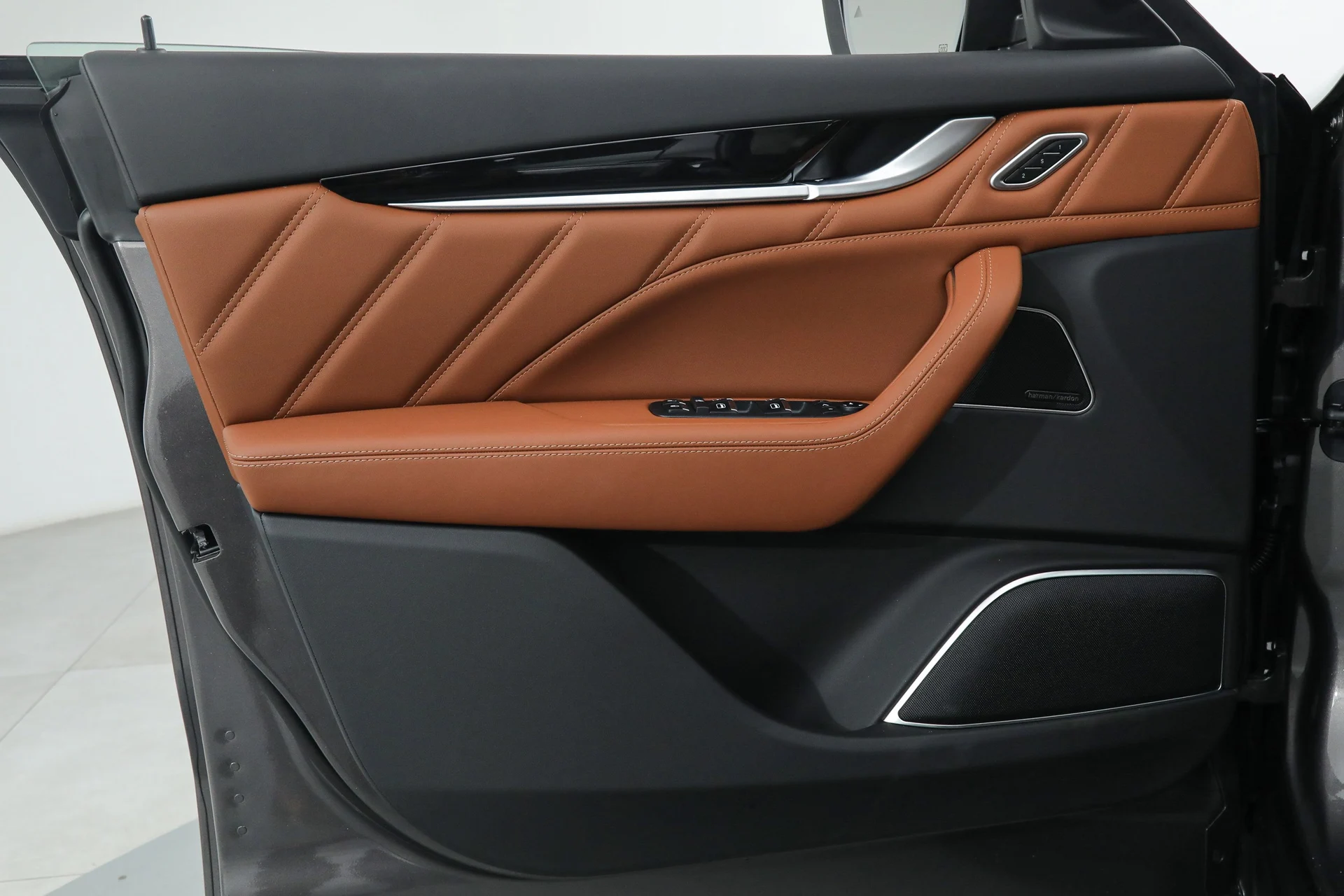 mph013_3876750093_c2457413b0ef5b26df3ea7fb48b1b53d_5b47d57ed6