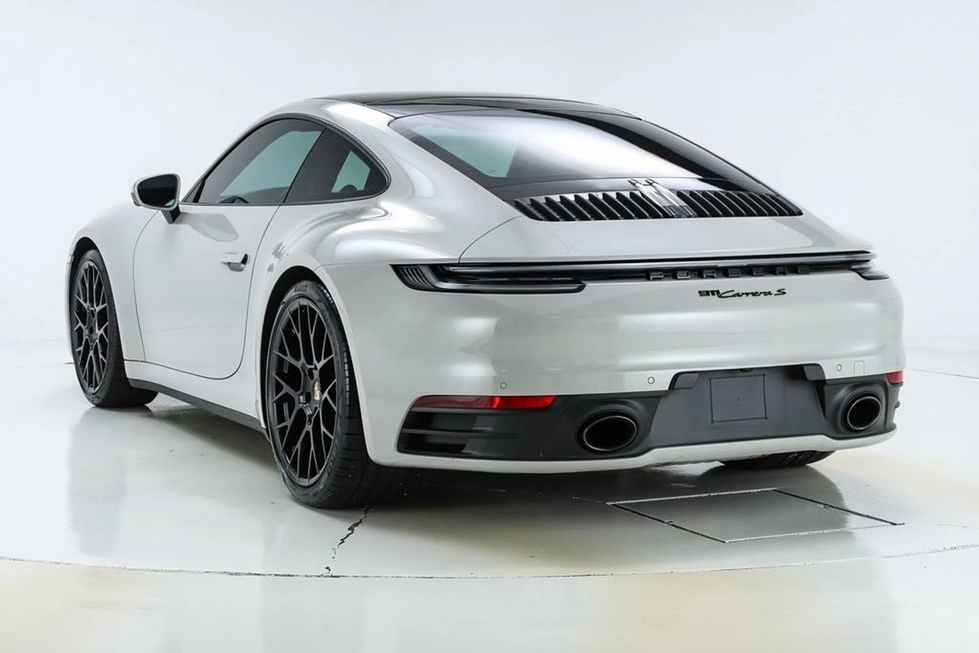 mph013_387859421_03333484b1710dbf3cae344b80c35896x_94a6b286a9