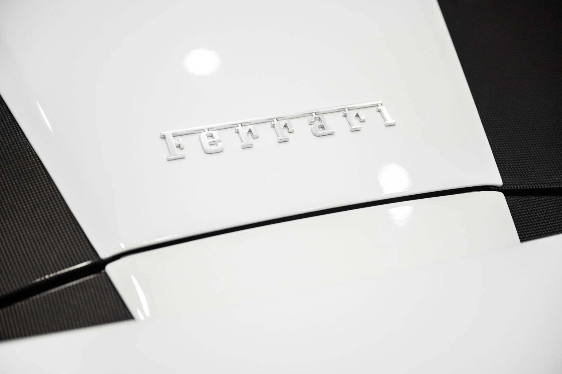 mph013_3883565924_Used_2023_Ferrari_F8_Spider_1771864682_f3073cf08a