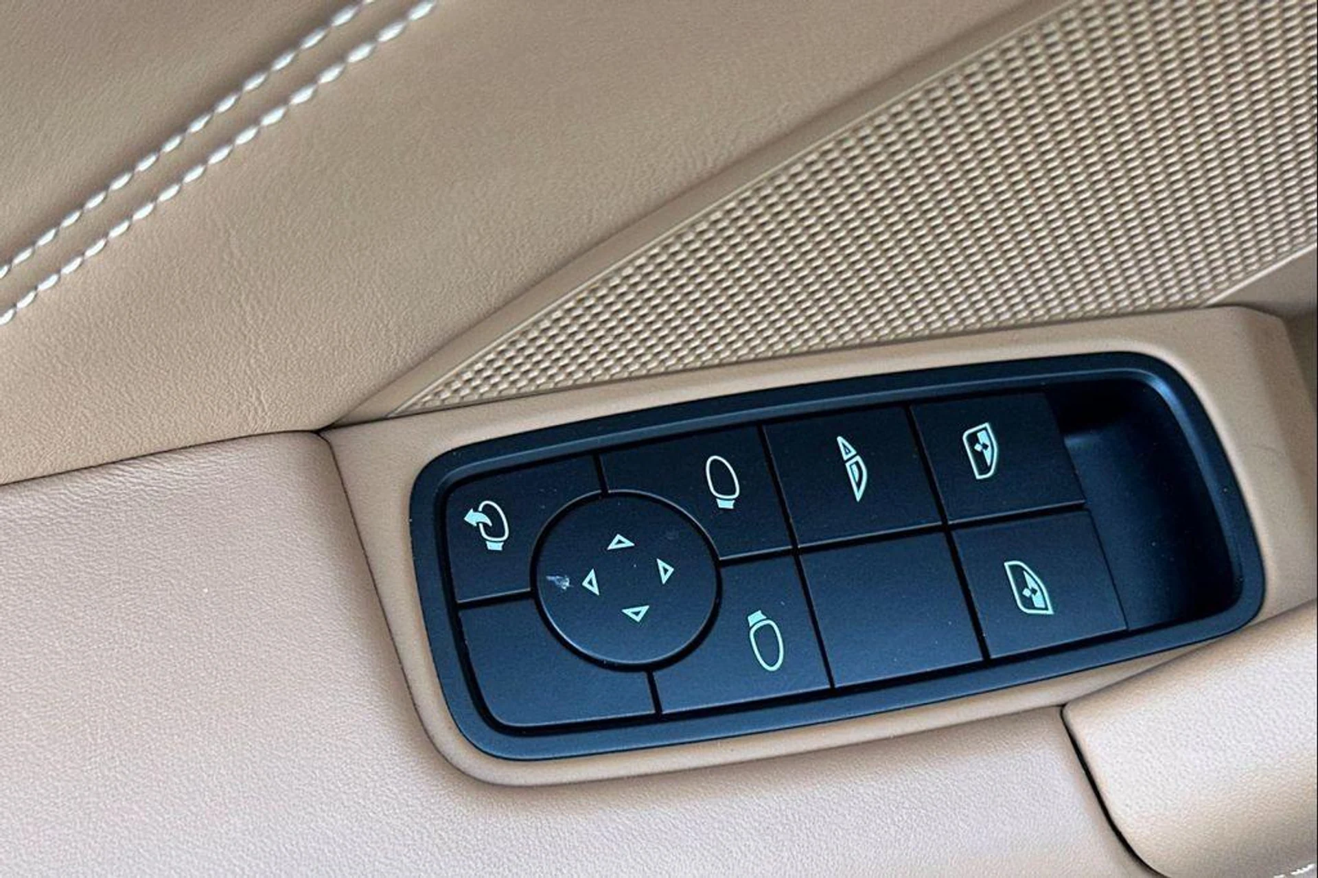 mph013_3884789857_j_O2_YK_Xc_H_Hbv_U7th_Nd_Iwr_Nx_B_Uak_9fea1fa72f