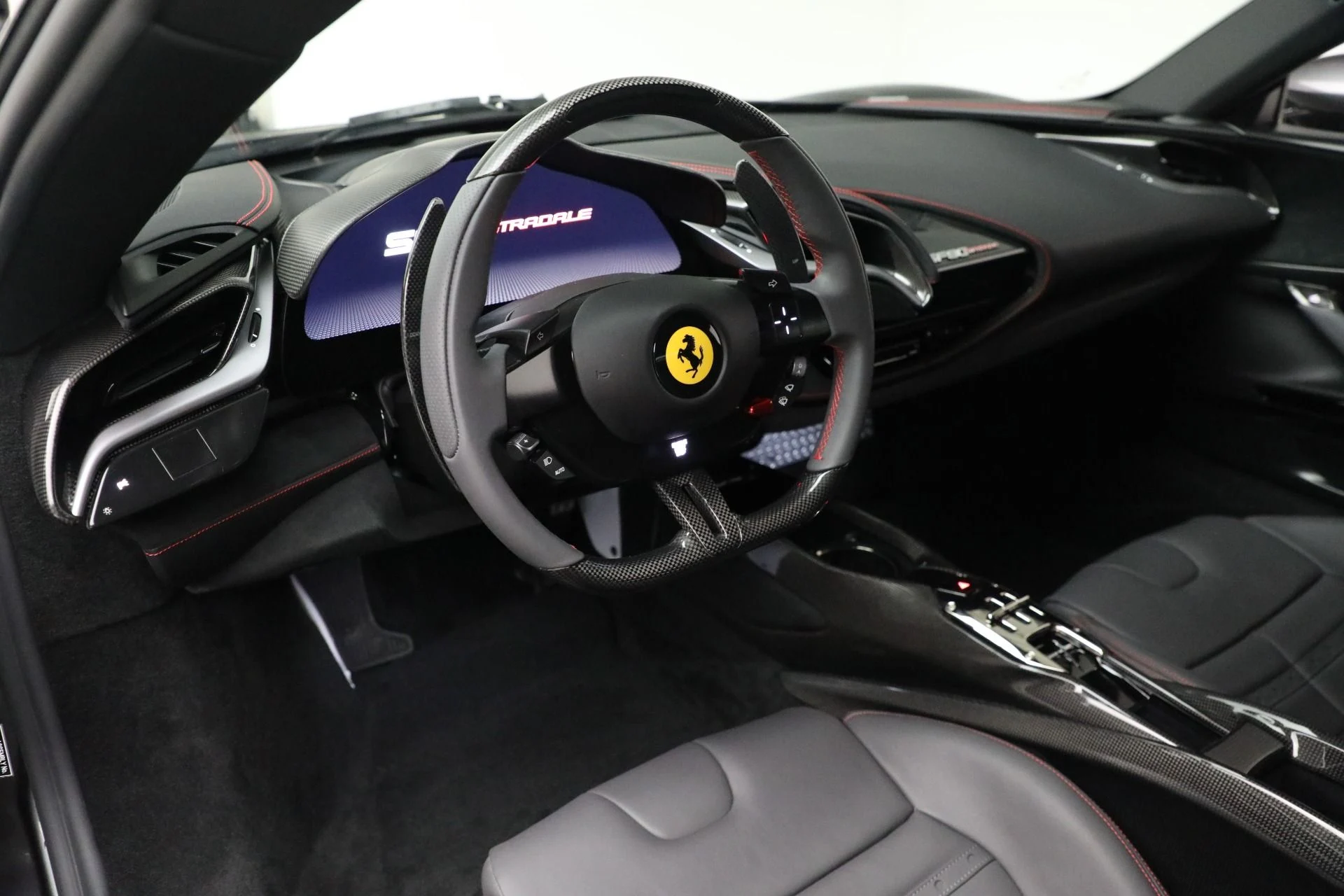 mph013_3889130131_Used_2022_Ferrari_SF_90_Stradale_8c400a189e