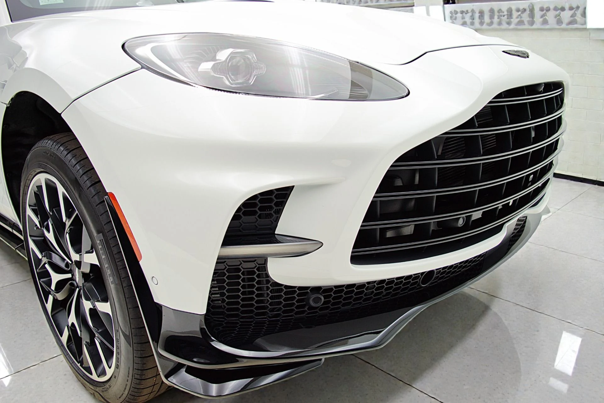 mph013_3890296013_Used_2023_Aston_Martin_DBX_707_661ffa13c1
