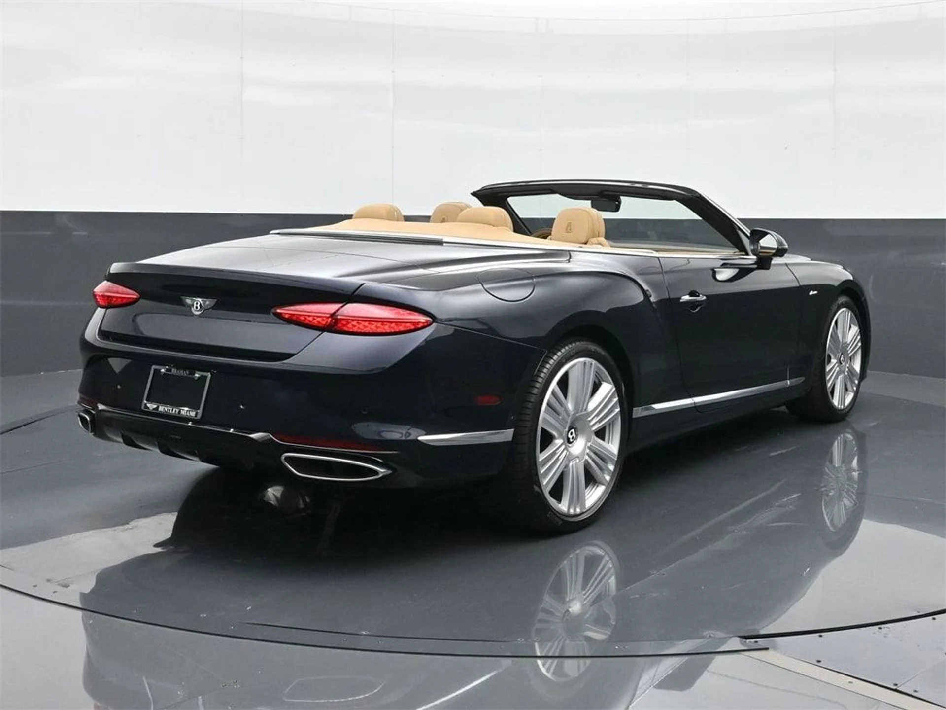 mph013_3890577206_12cb79ef76e8fa007d735f408d9d4e5fx_da19c7df21