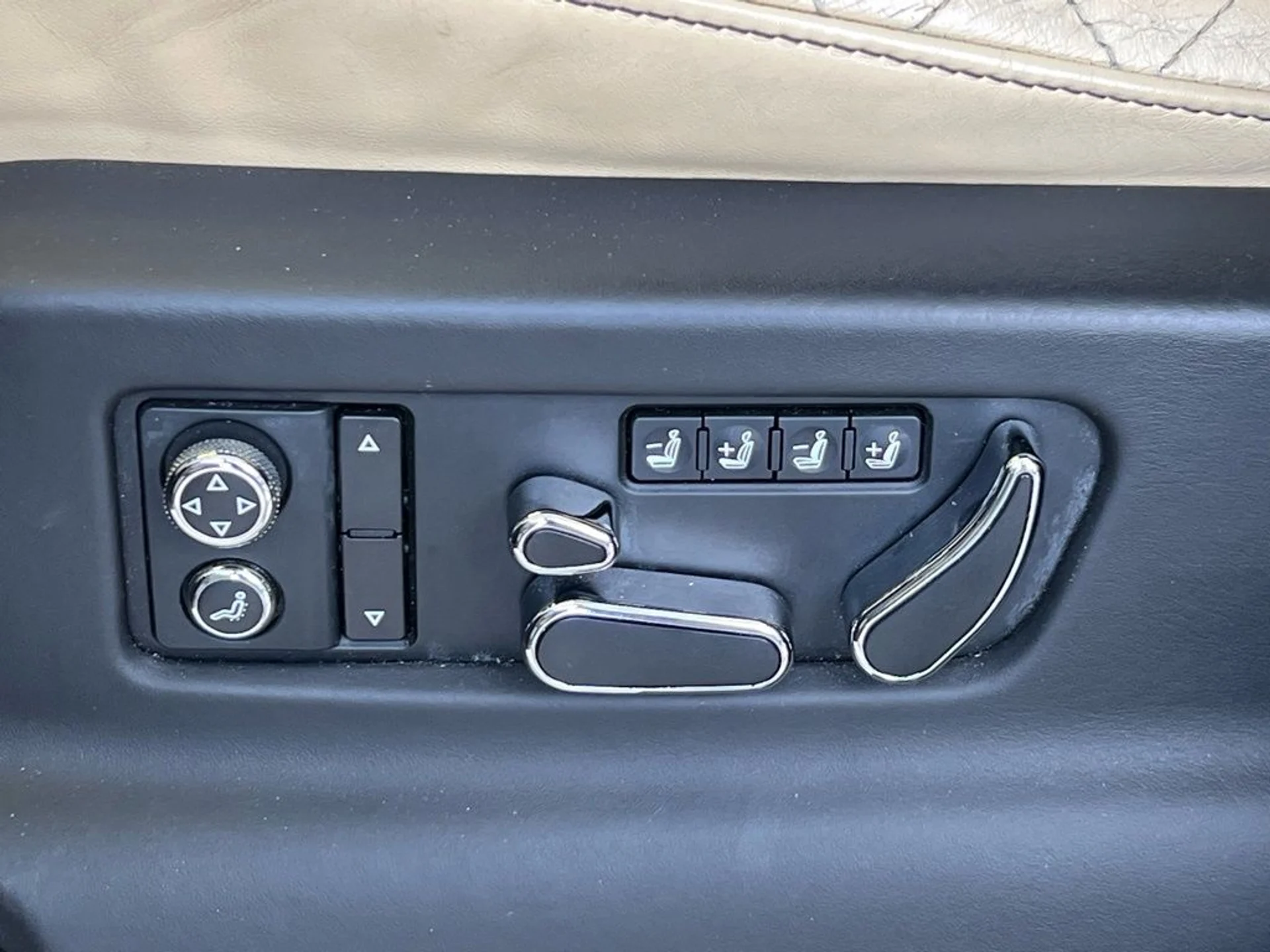 mph013_3900705890_1a3ed2de50f432763909bea557f3ac90x_87d744fb5a