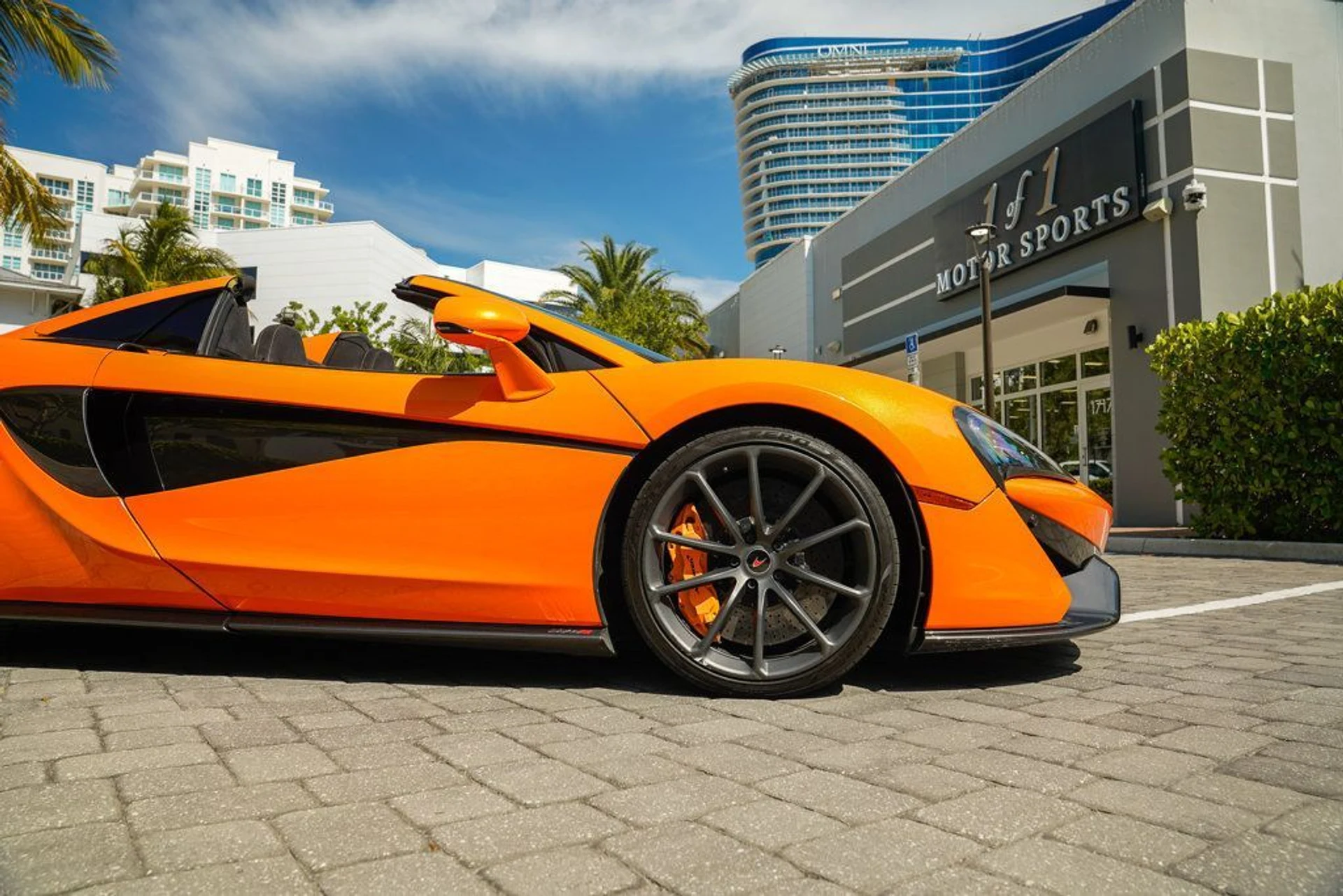 mph013_390127825_used_2018_mclaren_570s_spider_14354_22891400_14_1024_c6b8e4c80a