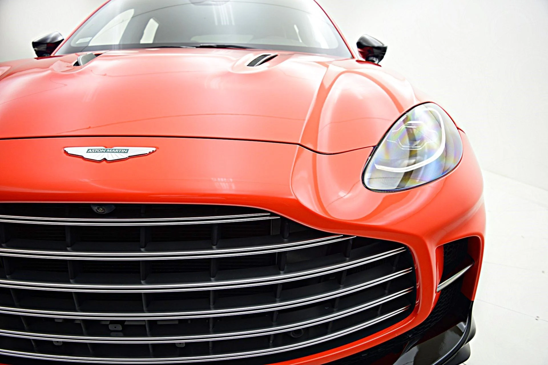 mph013_3903523281_New_2025_Aston_Martin_DBX_707_85c0180c94