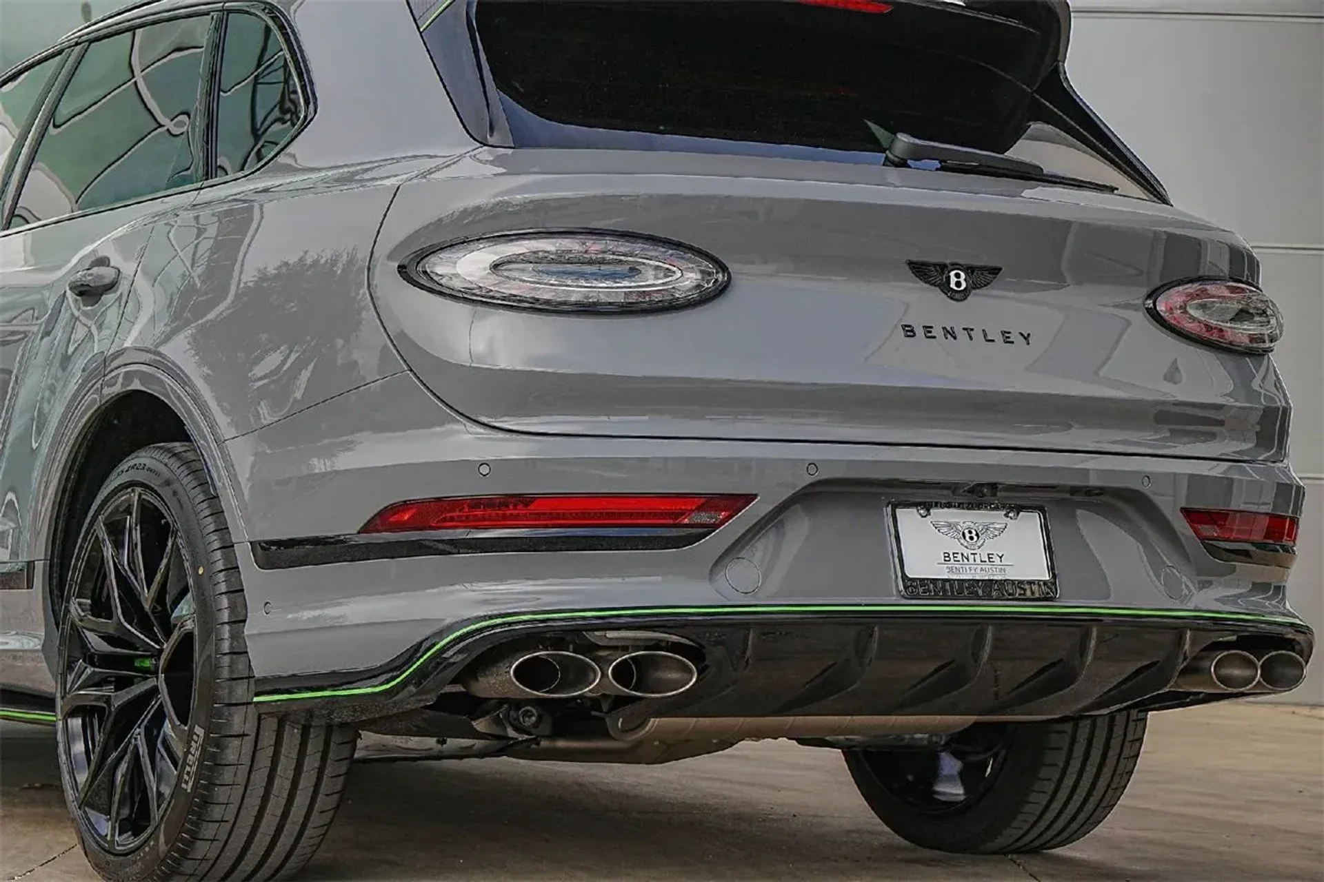 mph013_3905103451_30e9bae521c349e5ab6d43baad144d37_66674b55f1