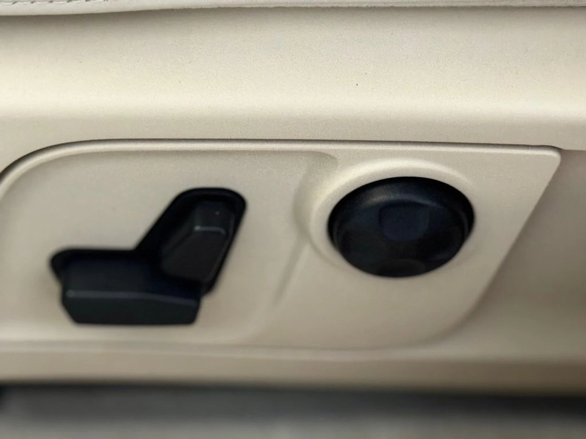 mph013_391209549_4a00eb9d02c54efdd13430052881eafbx_296f393423