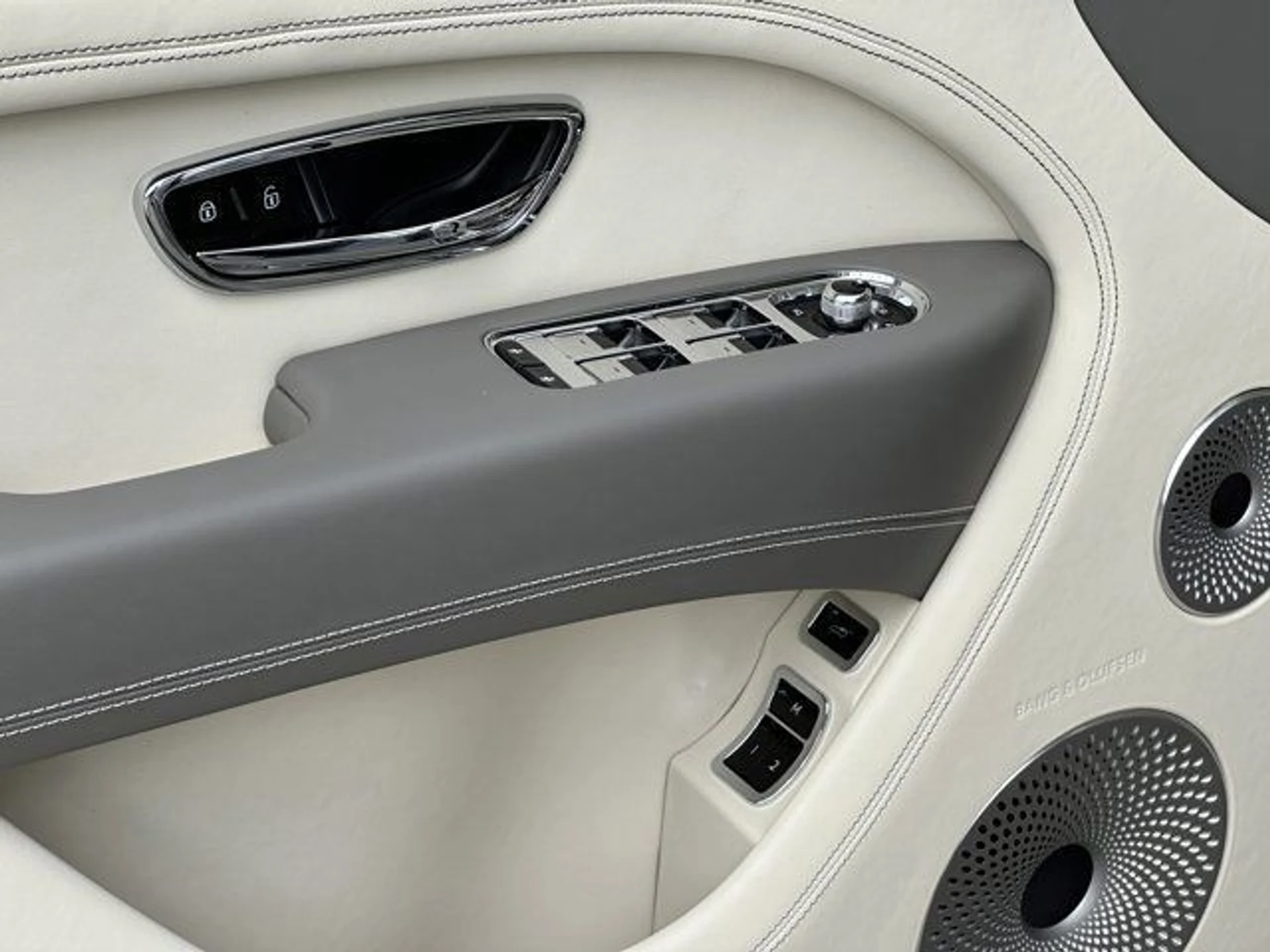 mph013_3914858143_ff0ed14df0fe4c018f31e91b48a1a8f1_3b5d8ed1ee