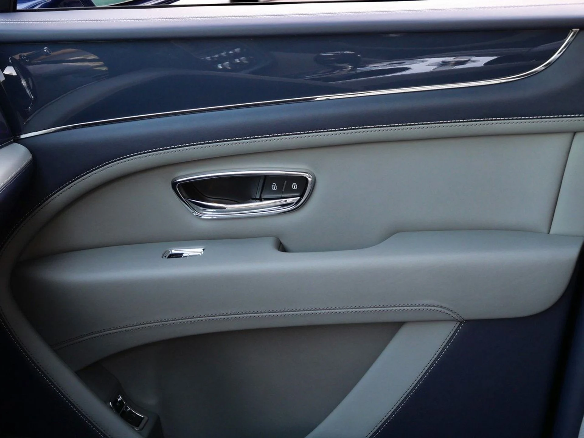 mph013_3931490724_39f8013be2ac84ab9f8361683117359cx_8bdd40b671