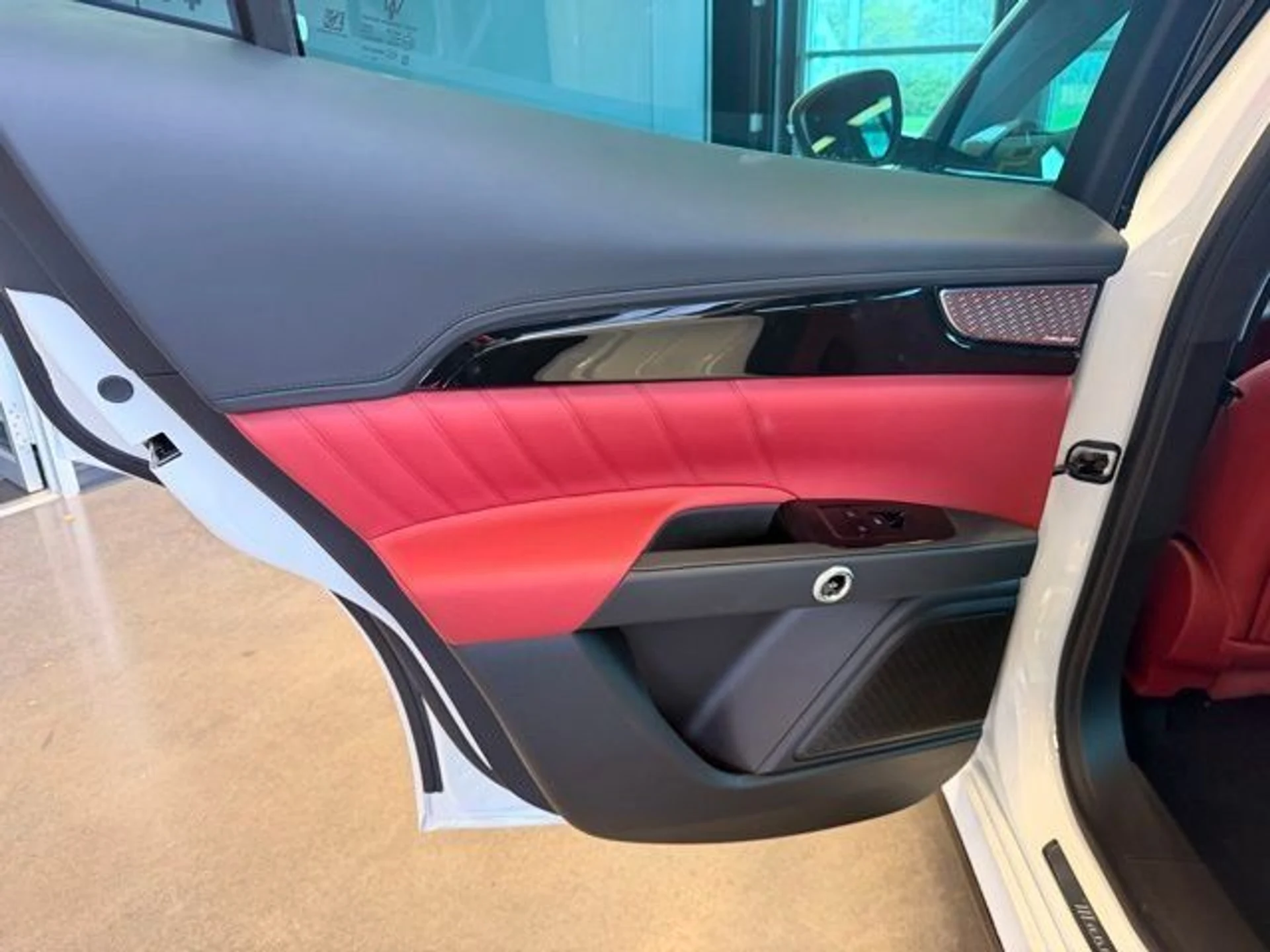 mph013_3935925302_5e38e23e562dba878675c0dd60d09f54_b60313200d