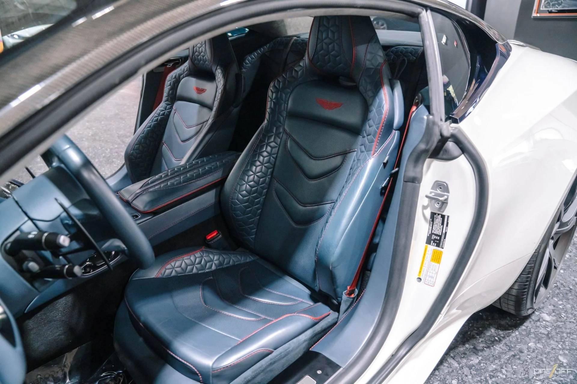 mph013_3936964801_Used_2019_Aston_Martin_DBS_Superleggera_Carbon_Everything_Forged_Emblems_1723673233_3f7c5564ca