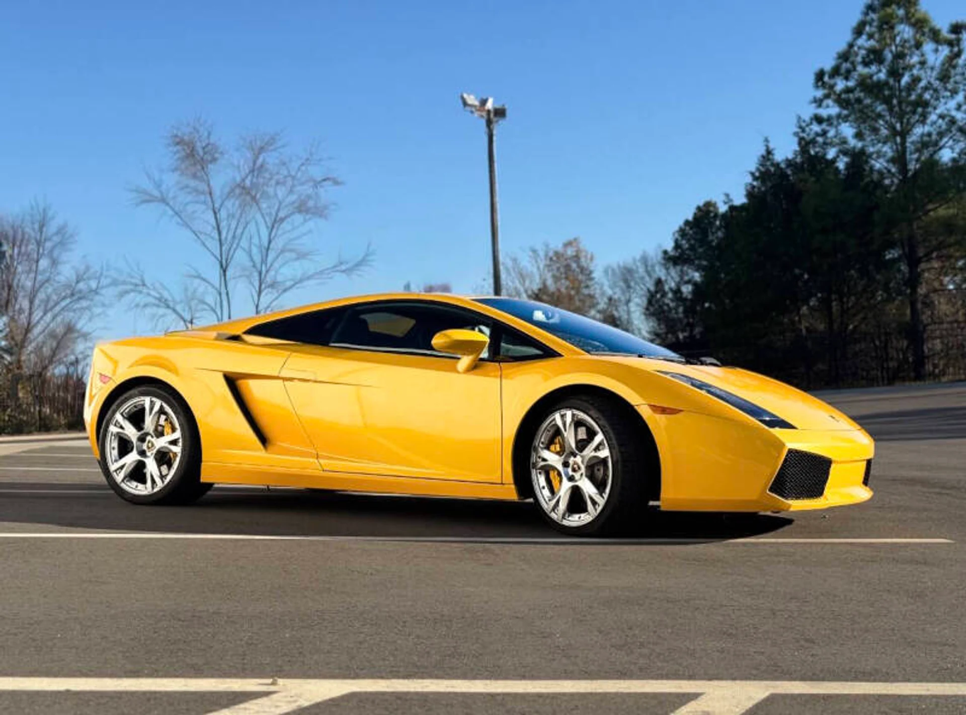 mph013_3938388976_2008_lamborghini_gallardo_base_awd_2dr_coupe_4a36820dae