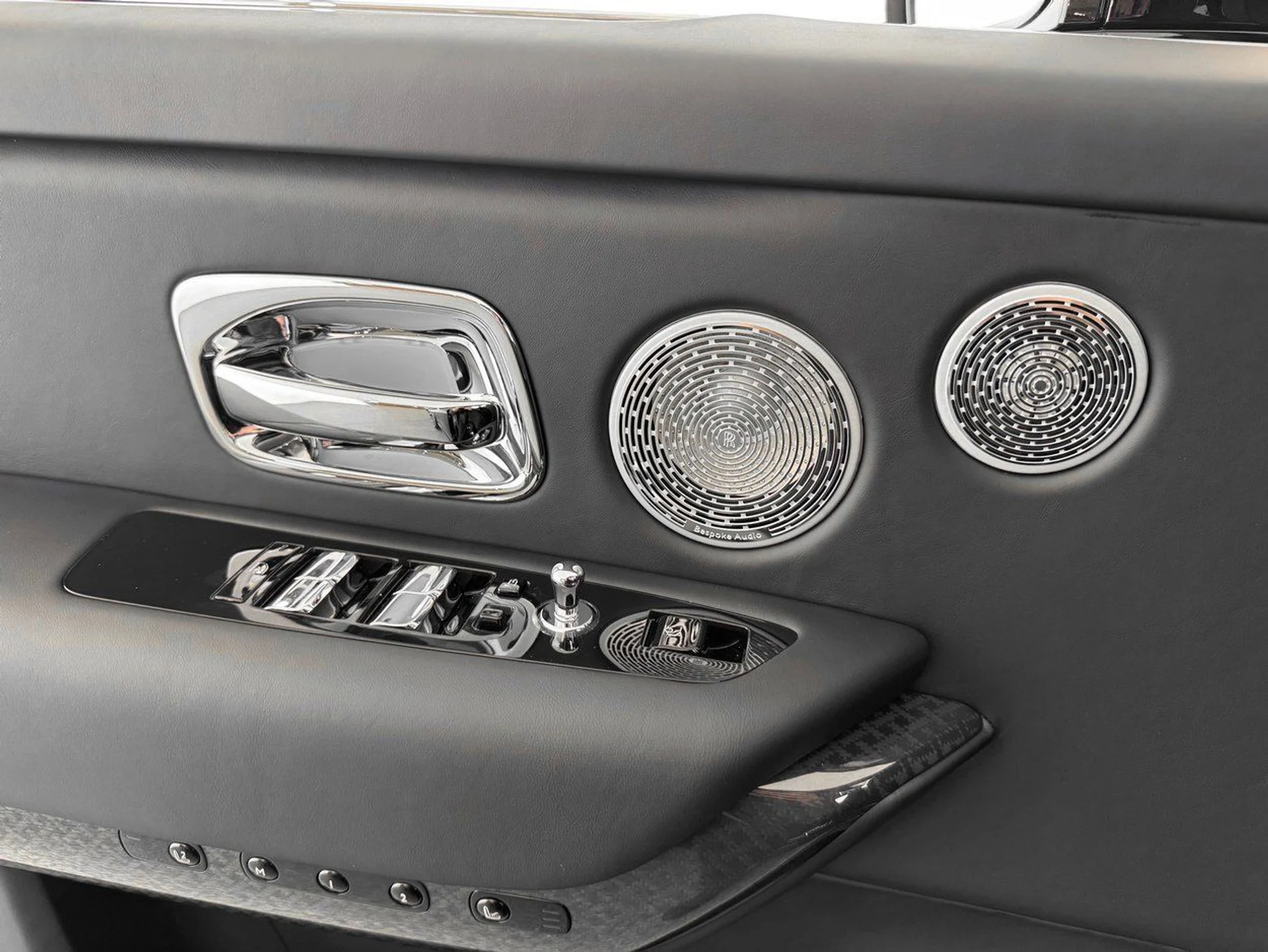 mph013_3943921775_be2f66a2b93a74cdae1ee487358ce066x_e62eab9404